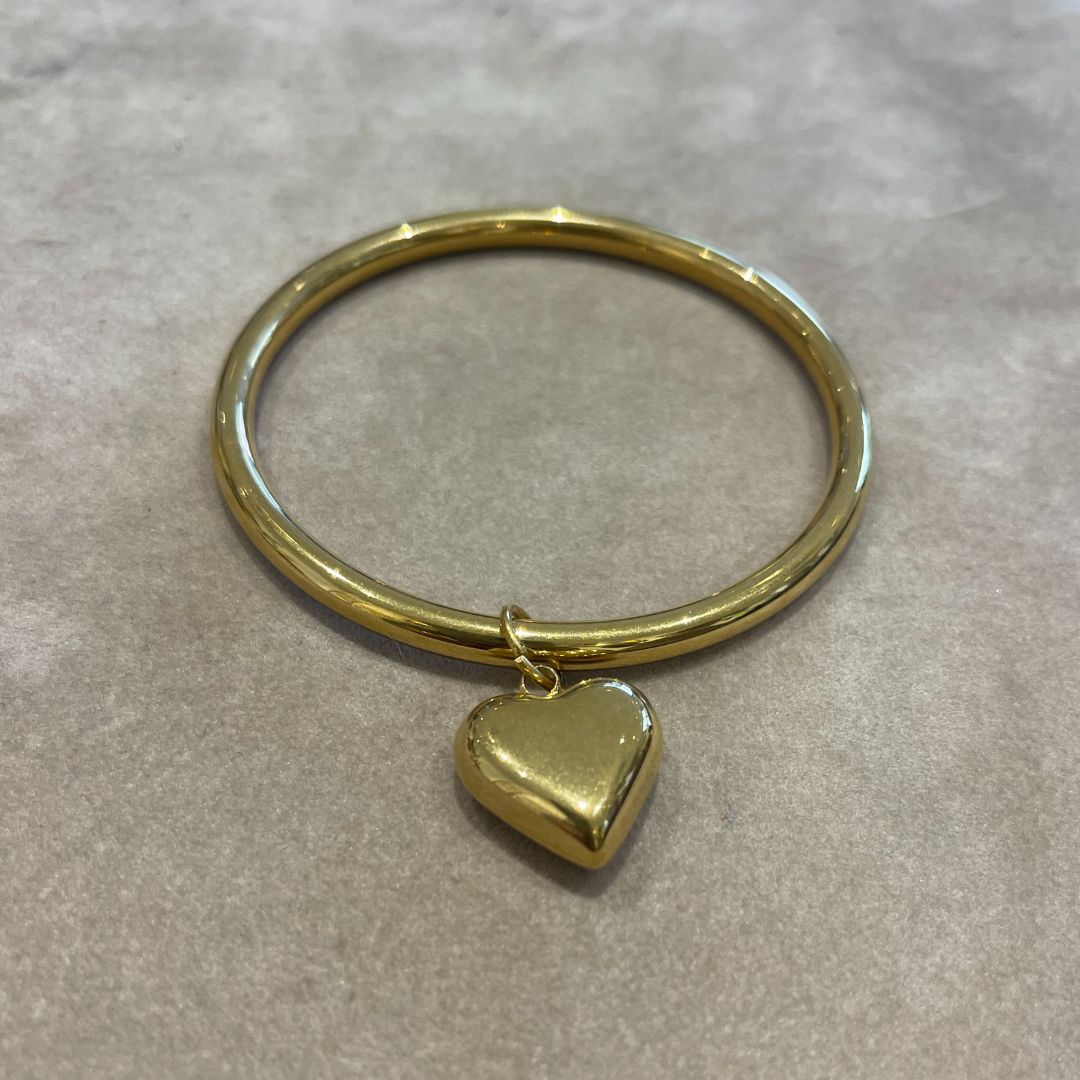 Jonc large à pendentif gros coeur