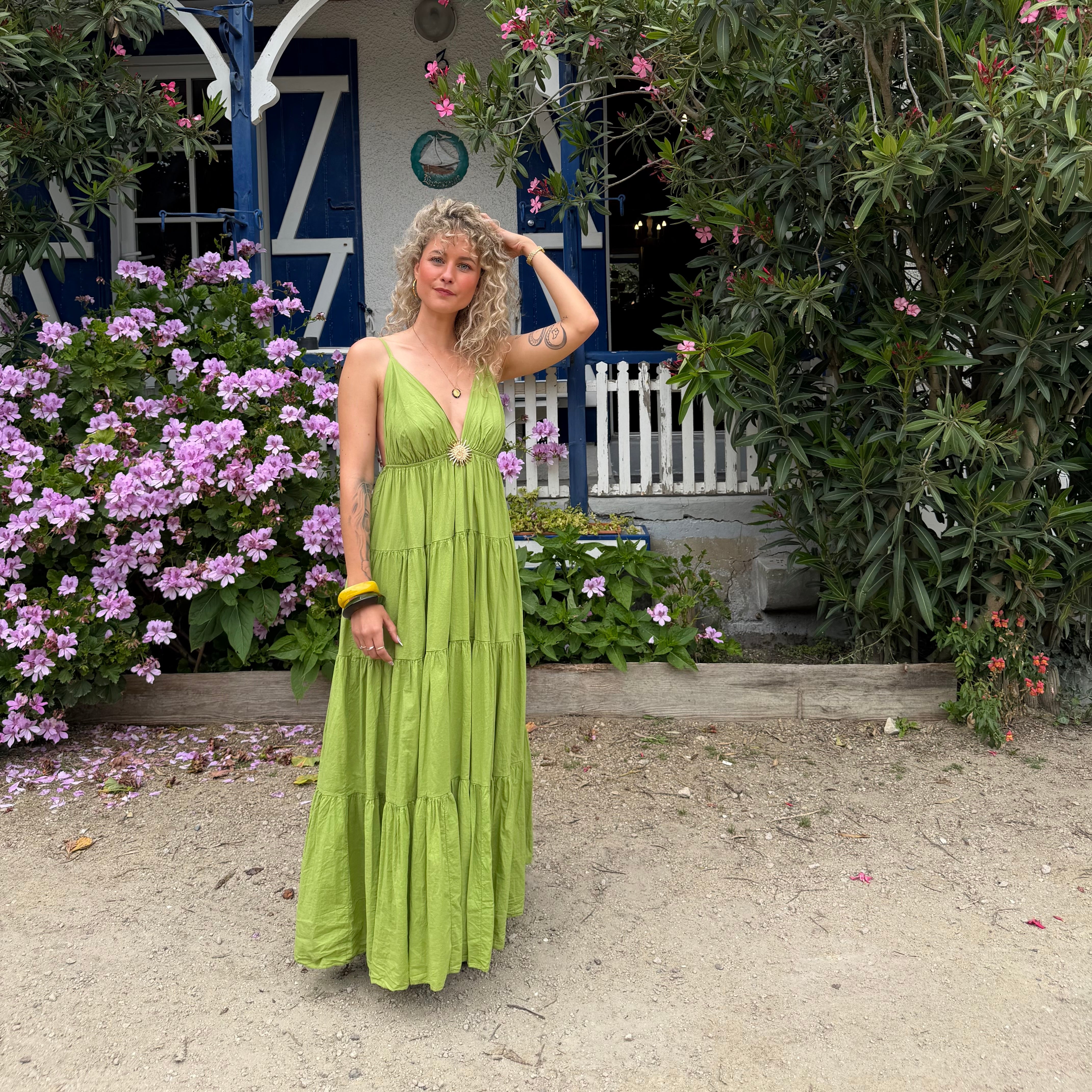 Robe longue SOLEIL bohème vert olive dos nu