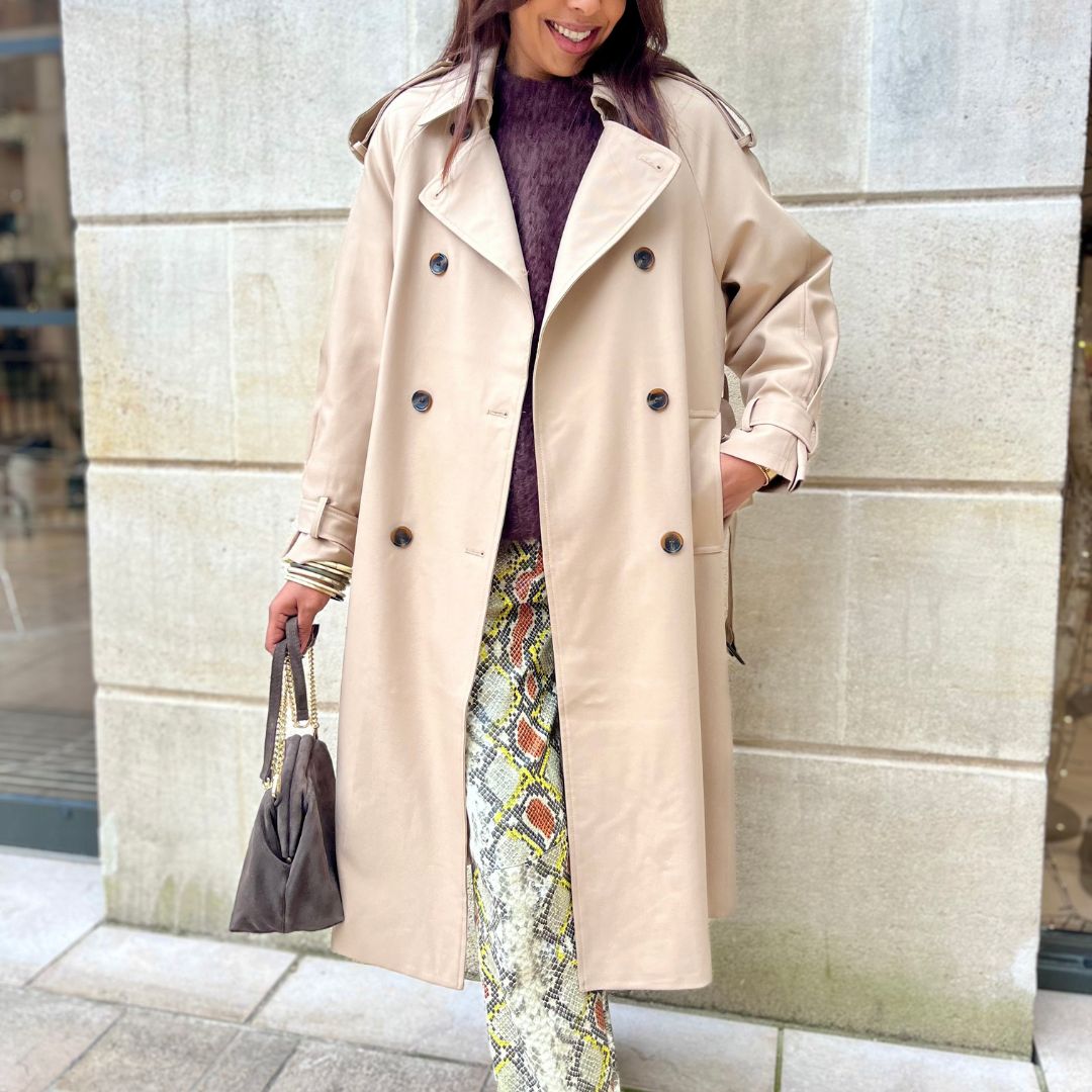 Trench beige à la longueur midi MARLENE agrémenté d'une ceinture