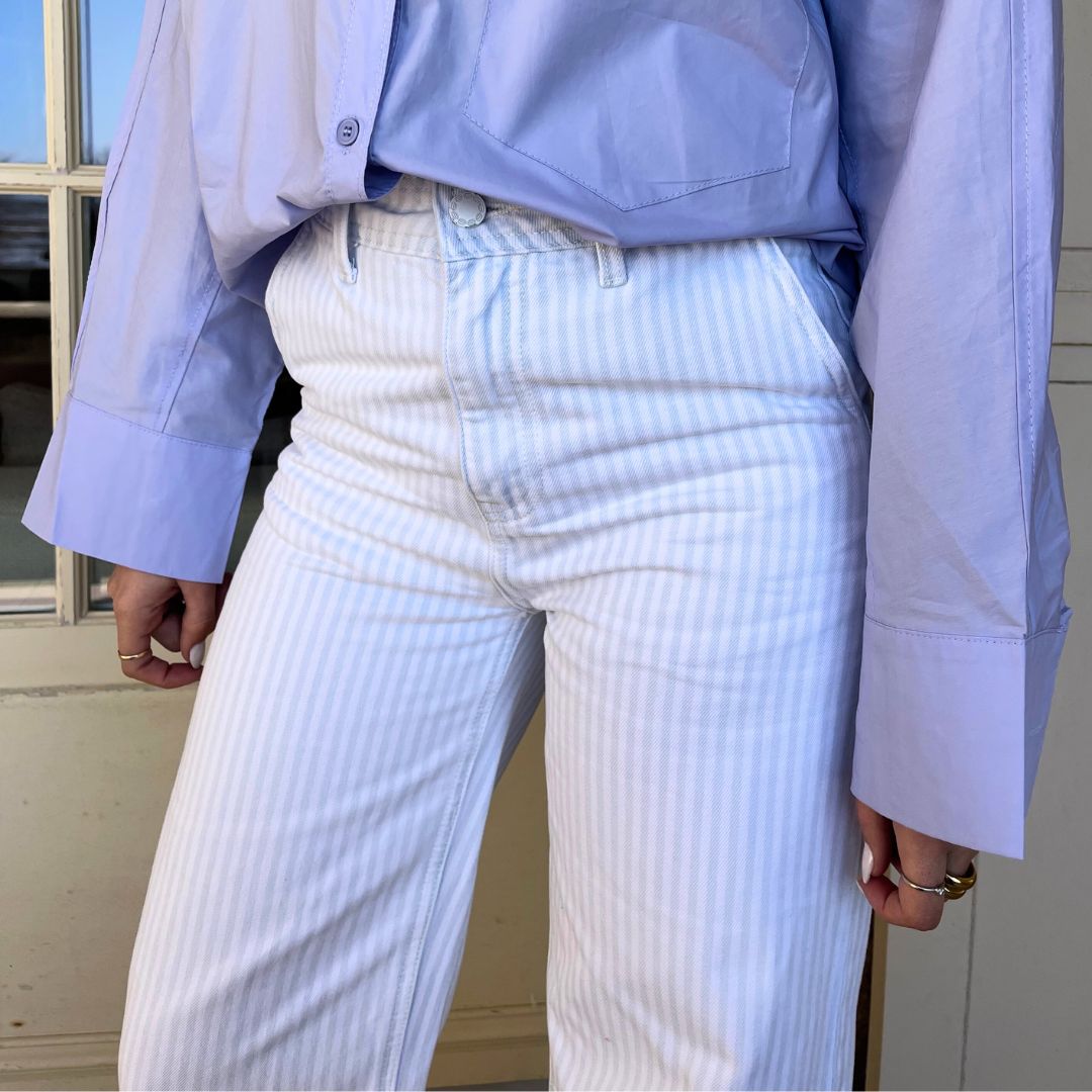 Pantalon rayé bleu et blanc GANDRY à la coupe large