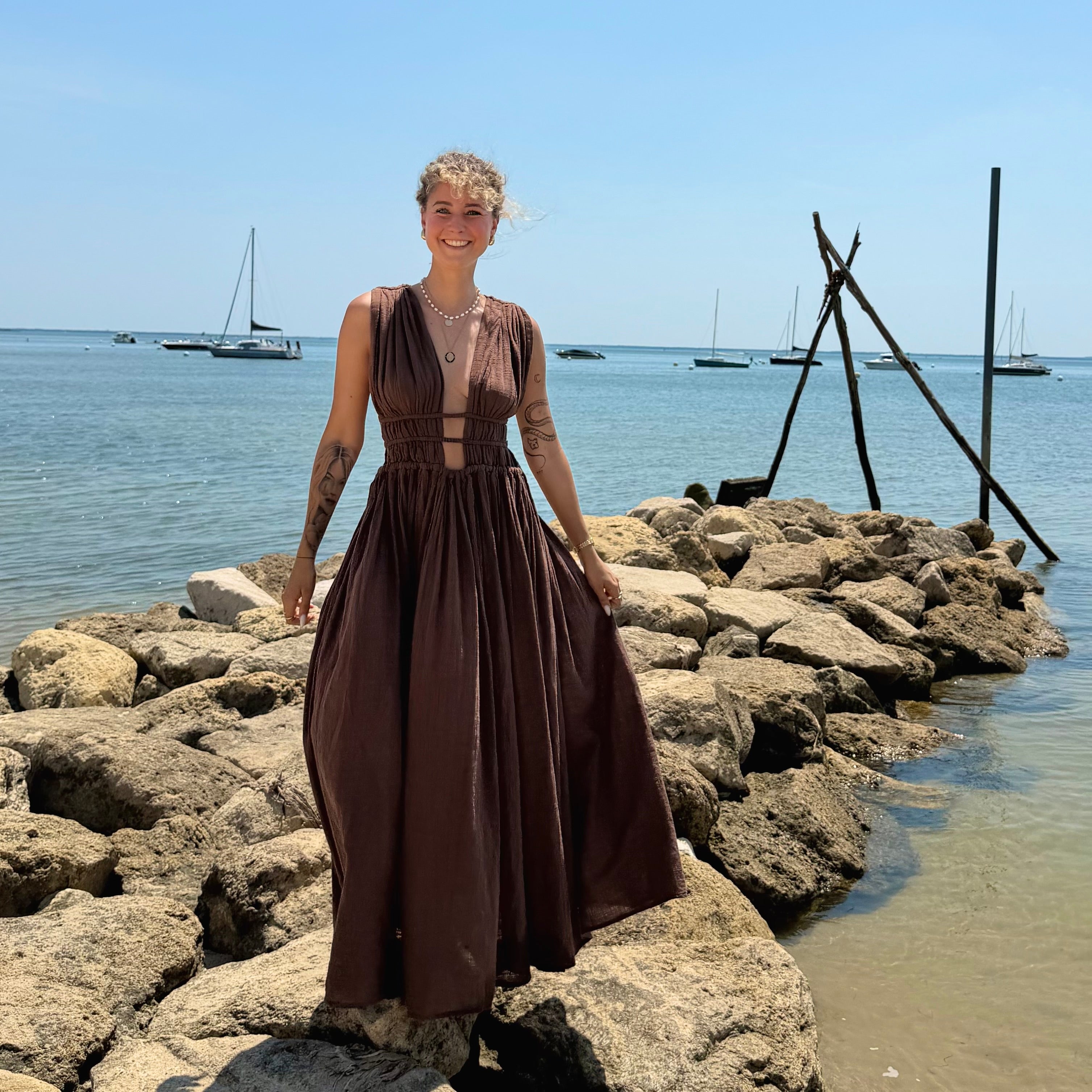 Robe GRECQUE bohème marron dos nu