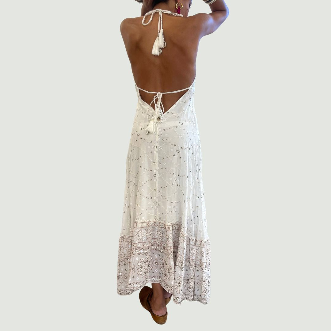 Robe dos nu ROSALIA taupe à la coupe longue dotée de liens ajustables