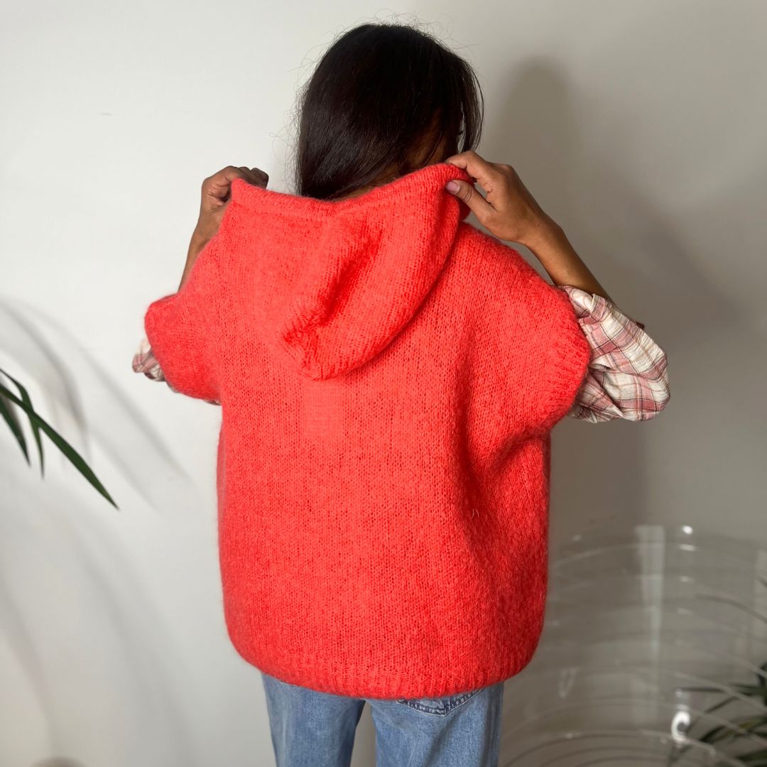 Pull sans-manches à capuche LIAM corail en kid mohair et laine
