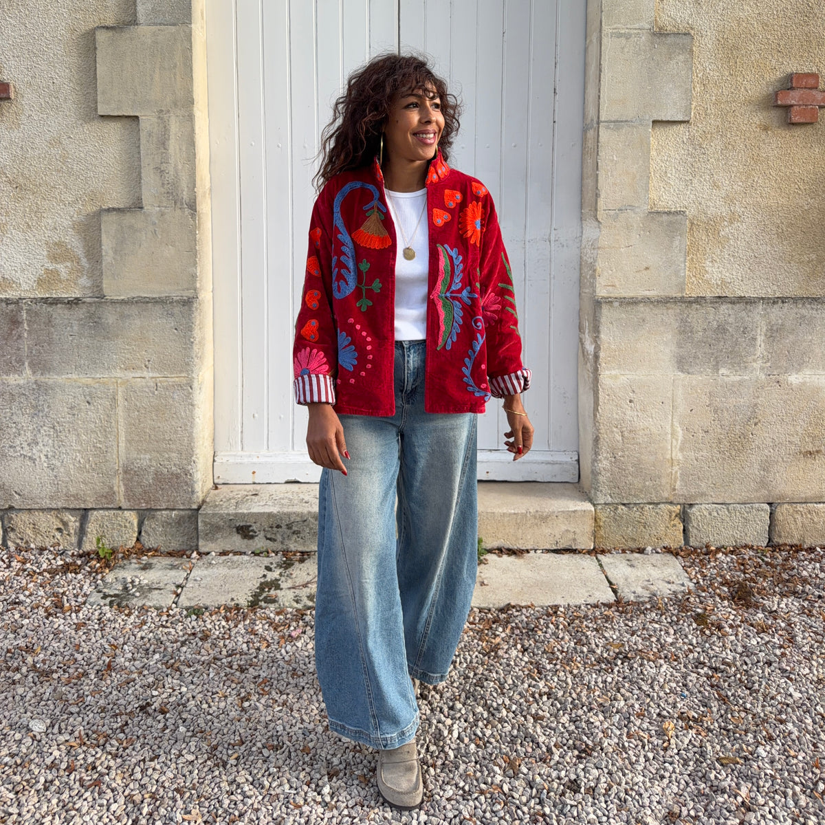 VESTE SUZANE BRODÉE EN VELOURS rouge
