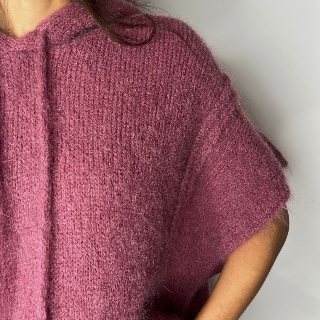 Pull à capuche en laine et mohair JULES à manches courtes et à la coupe ultra oversize