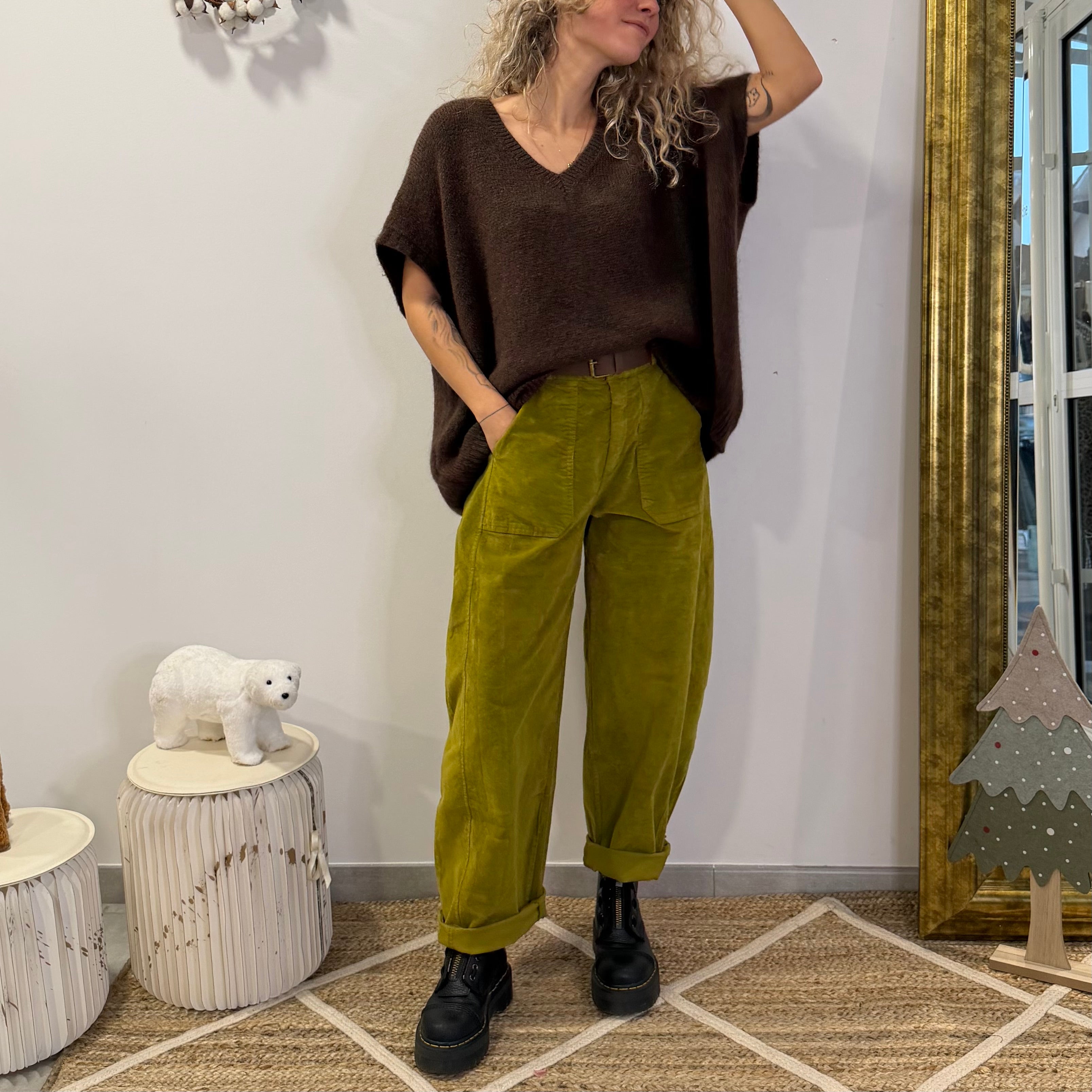 Pantalon LOUNA vert olive, velour côtelé