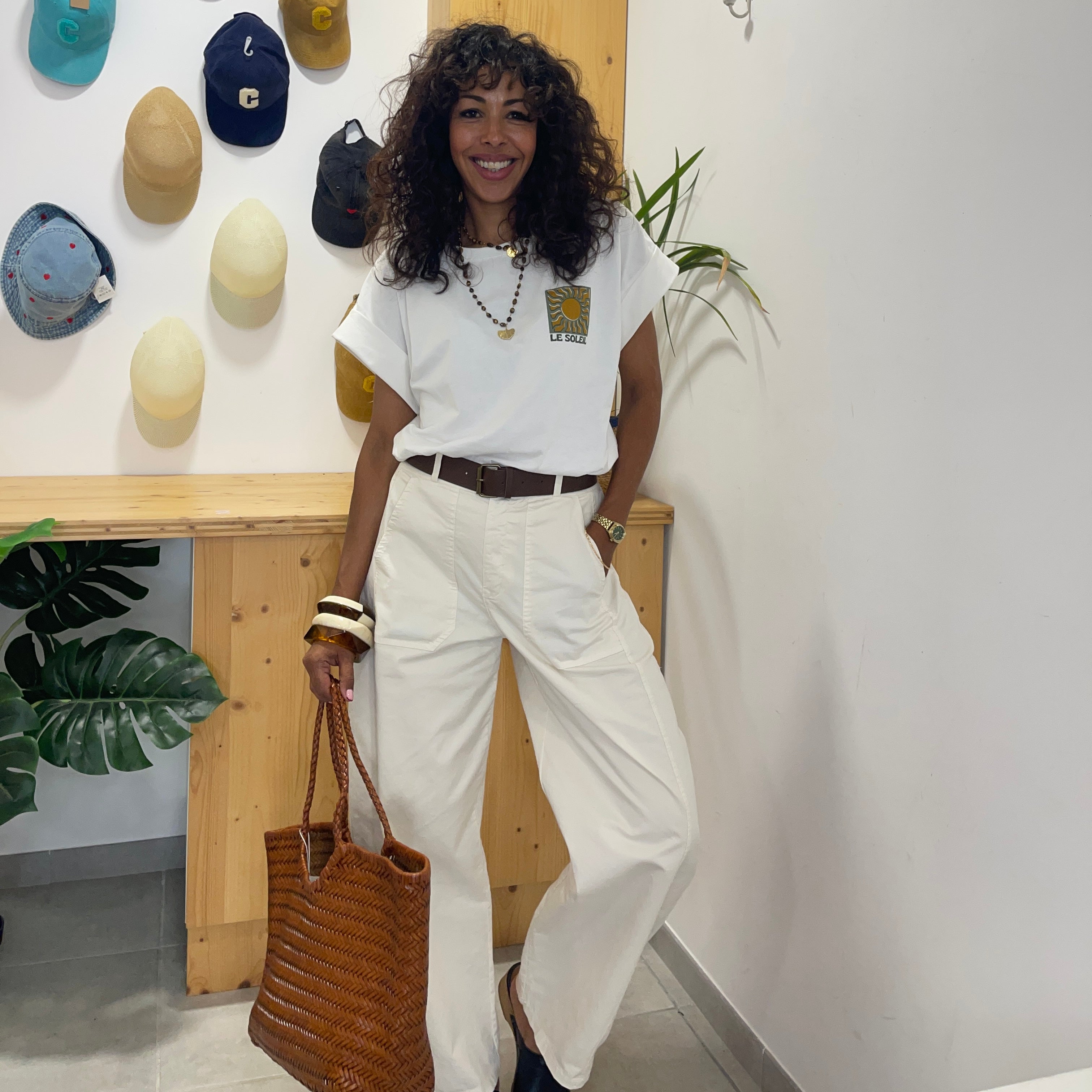 Pantalon LOUNA en coton écru à la coupe barrel