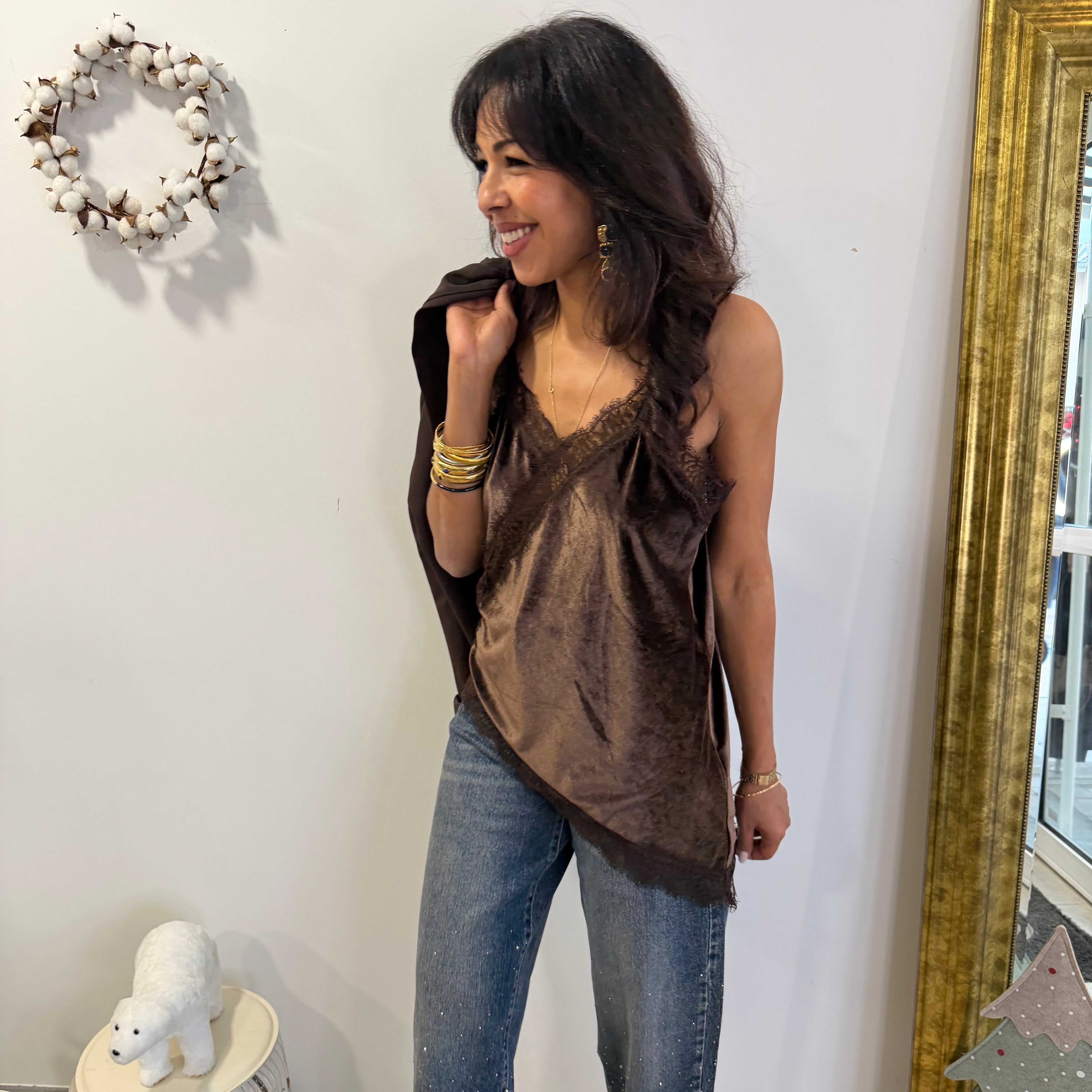 Top Yali, asymétrique en velours et dentelle marron