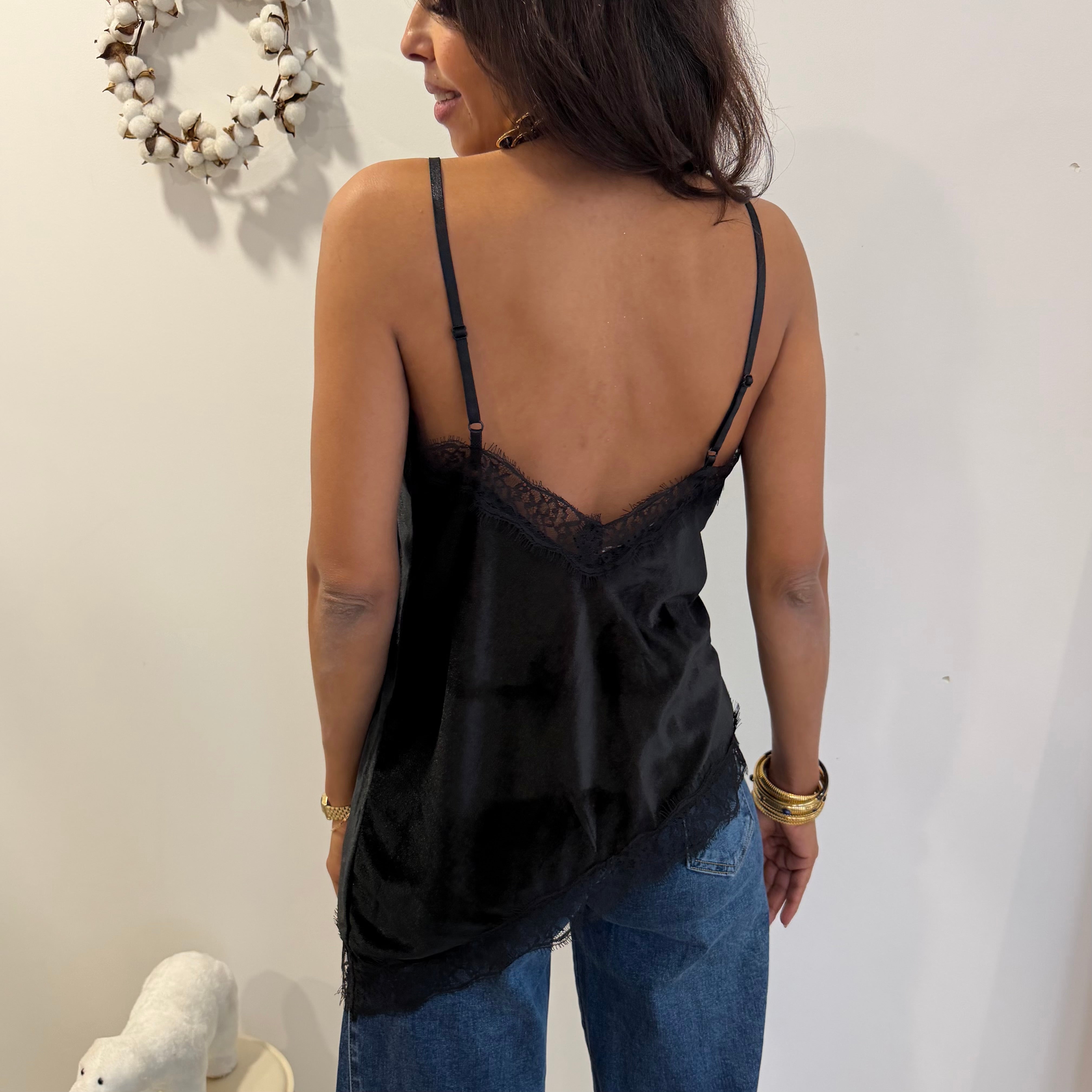 Top Yali, asymétrique en velours et dentelle noir