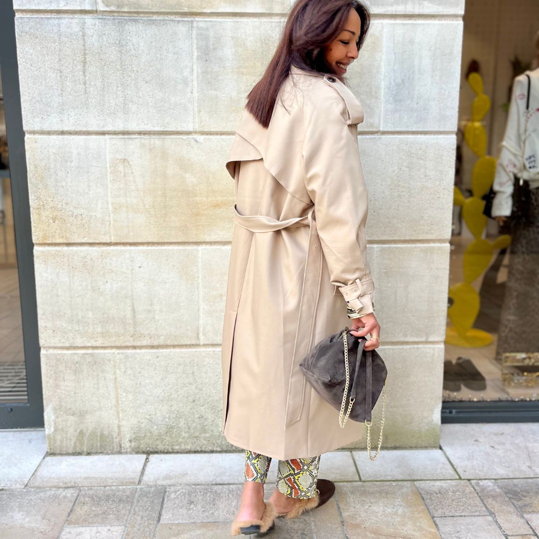 Trench beige à la longueur midi MARLENE agrémenté d'une ceinture