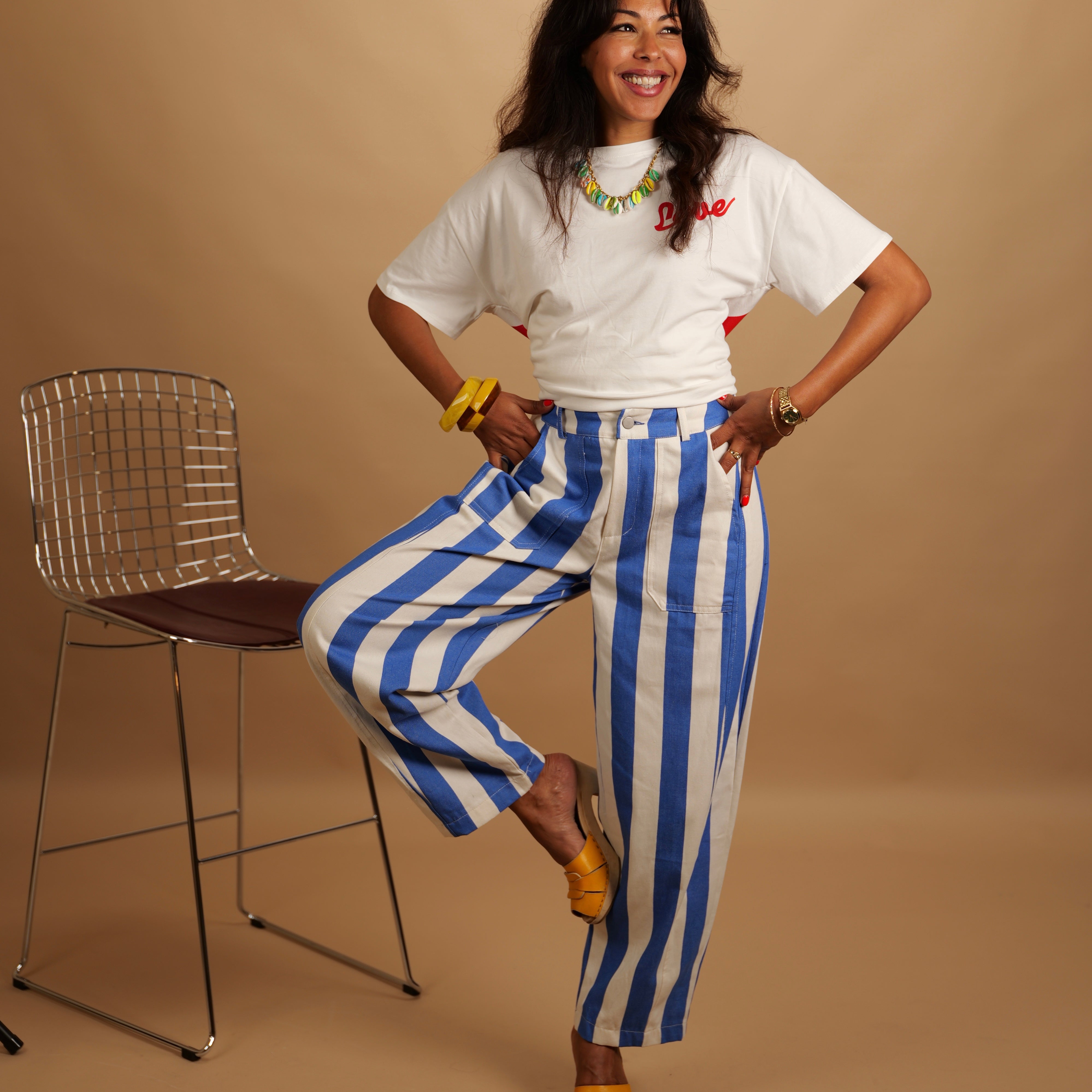 Pantalon LOUNA rayé bleu roi & blanc