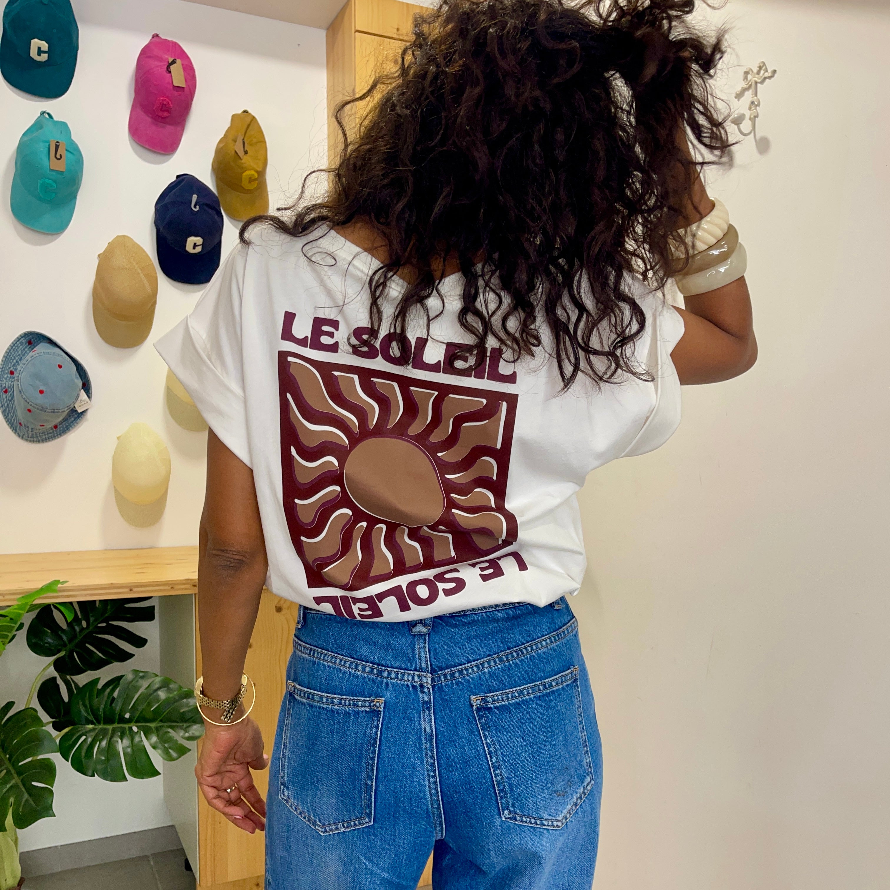 T-shirt soleil rouge bordeaux