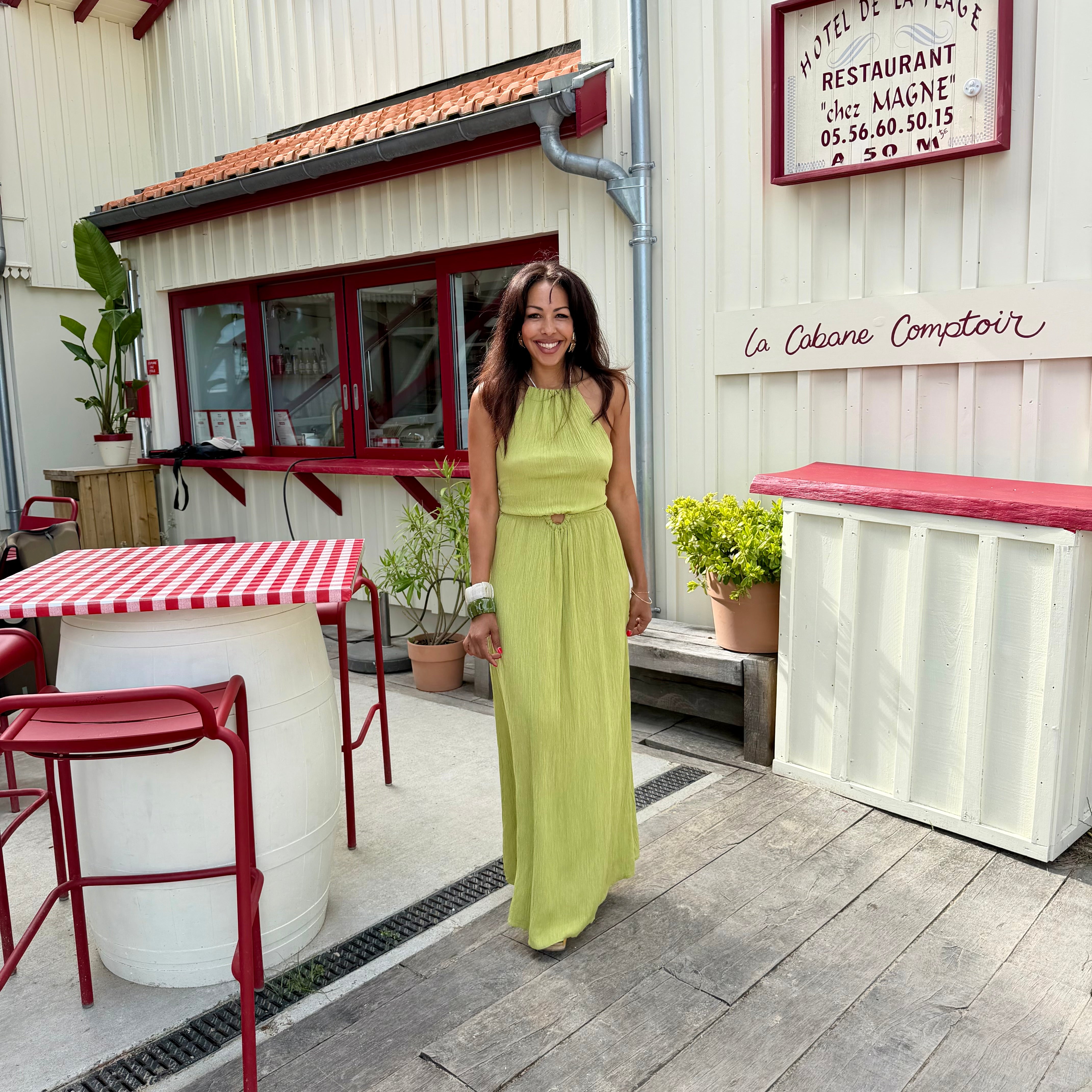 Robe longue DÉESSE dos nu vert irisée
