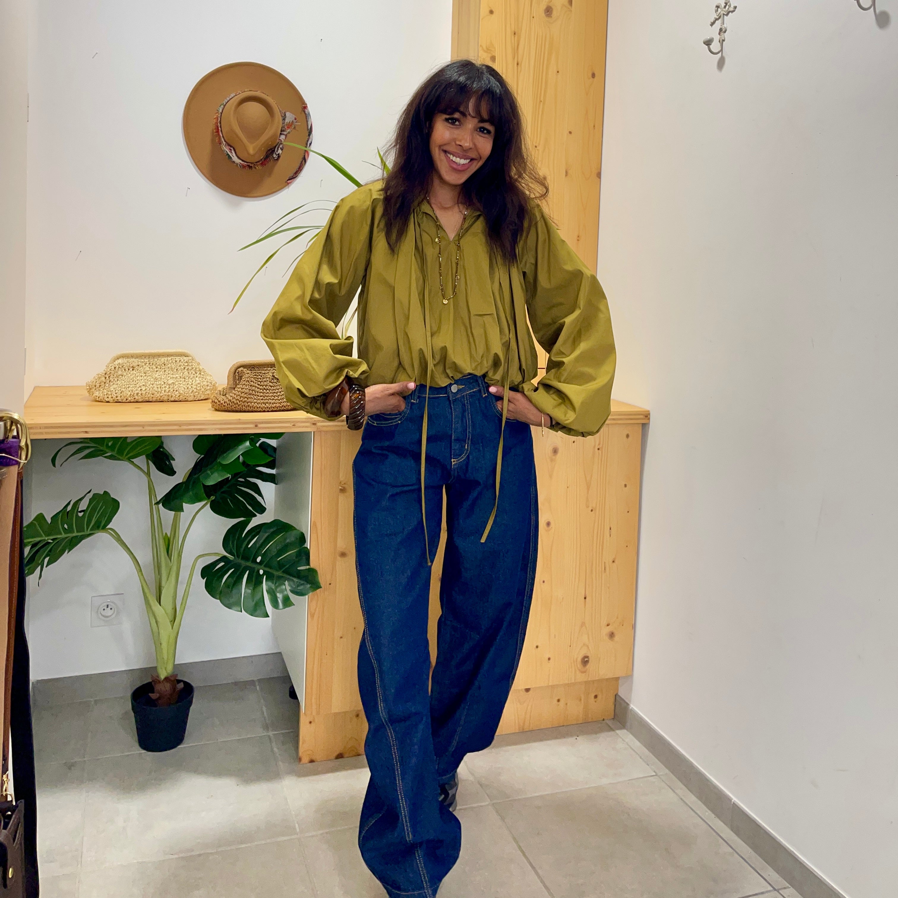 Blouse CLODY vert olive manches bouffantes, 100% coton