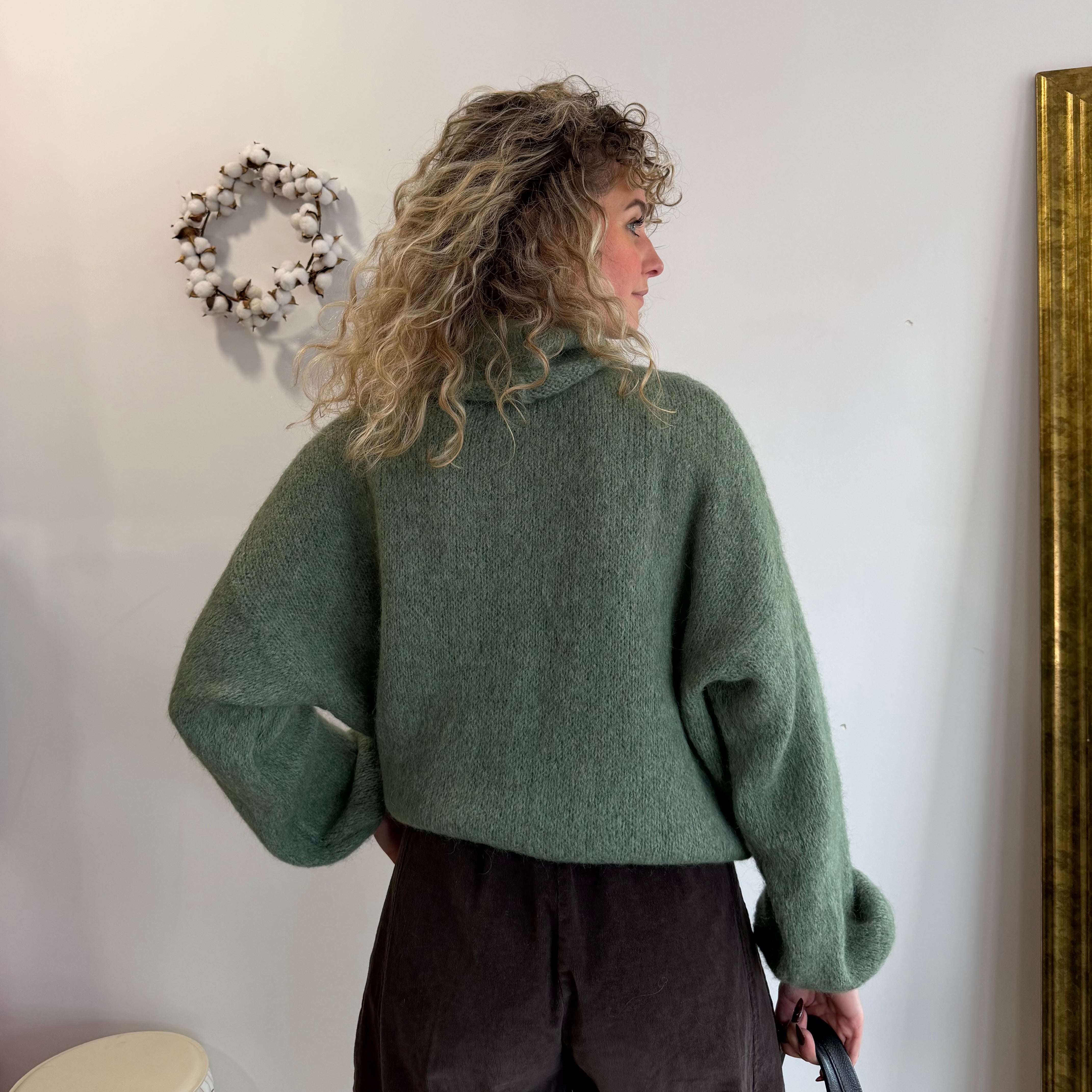 Pull col roulé LILIAN vert sauge, baby alpaga laine