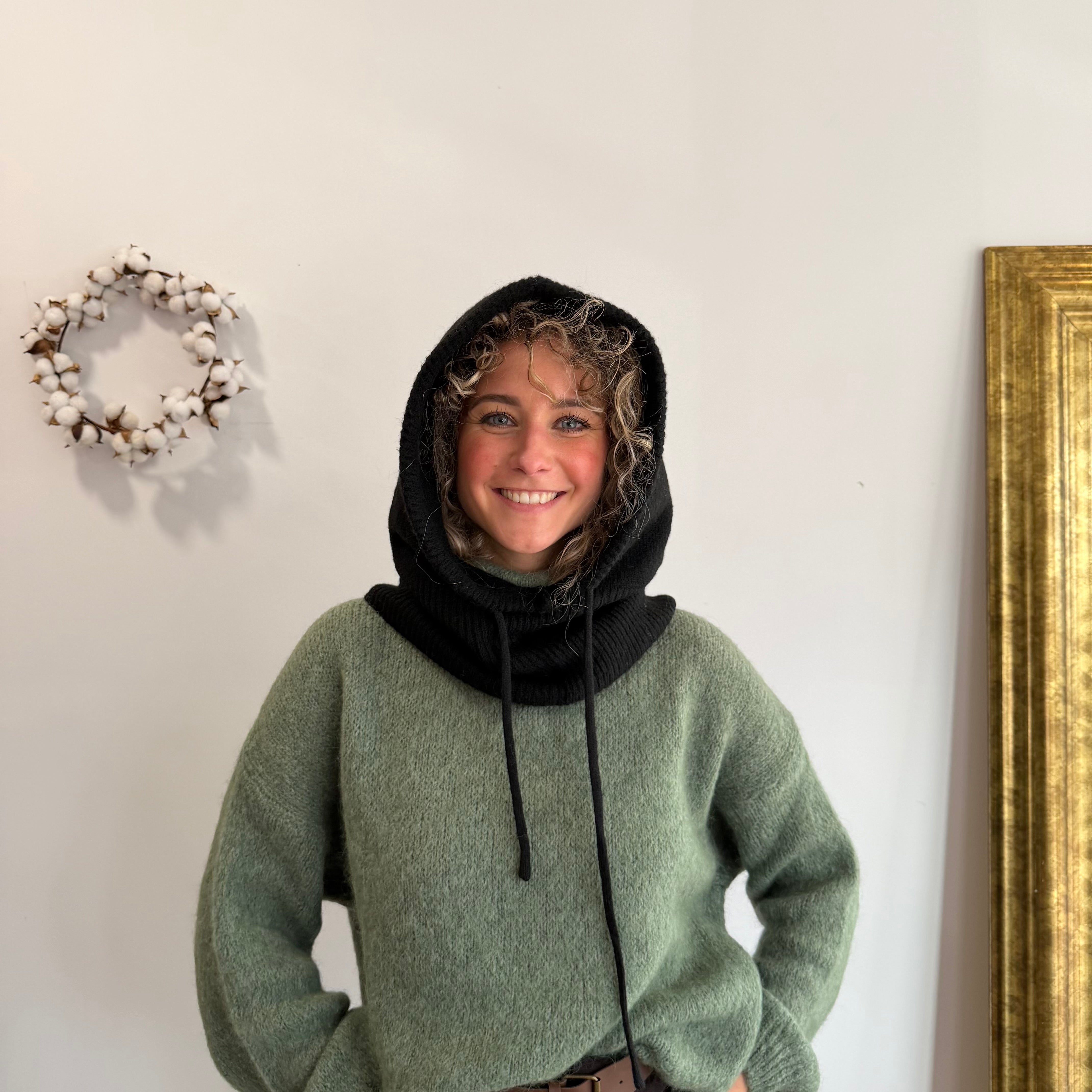 Cagoule ENVY noir en cashmere, col+capuche intégrée