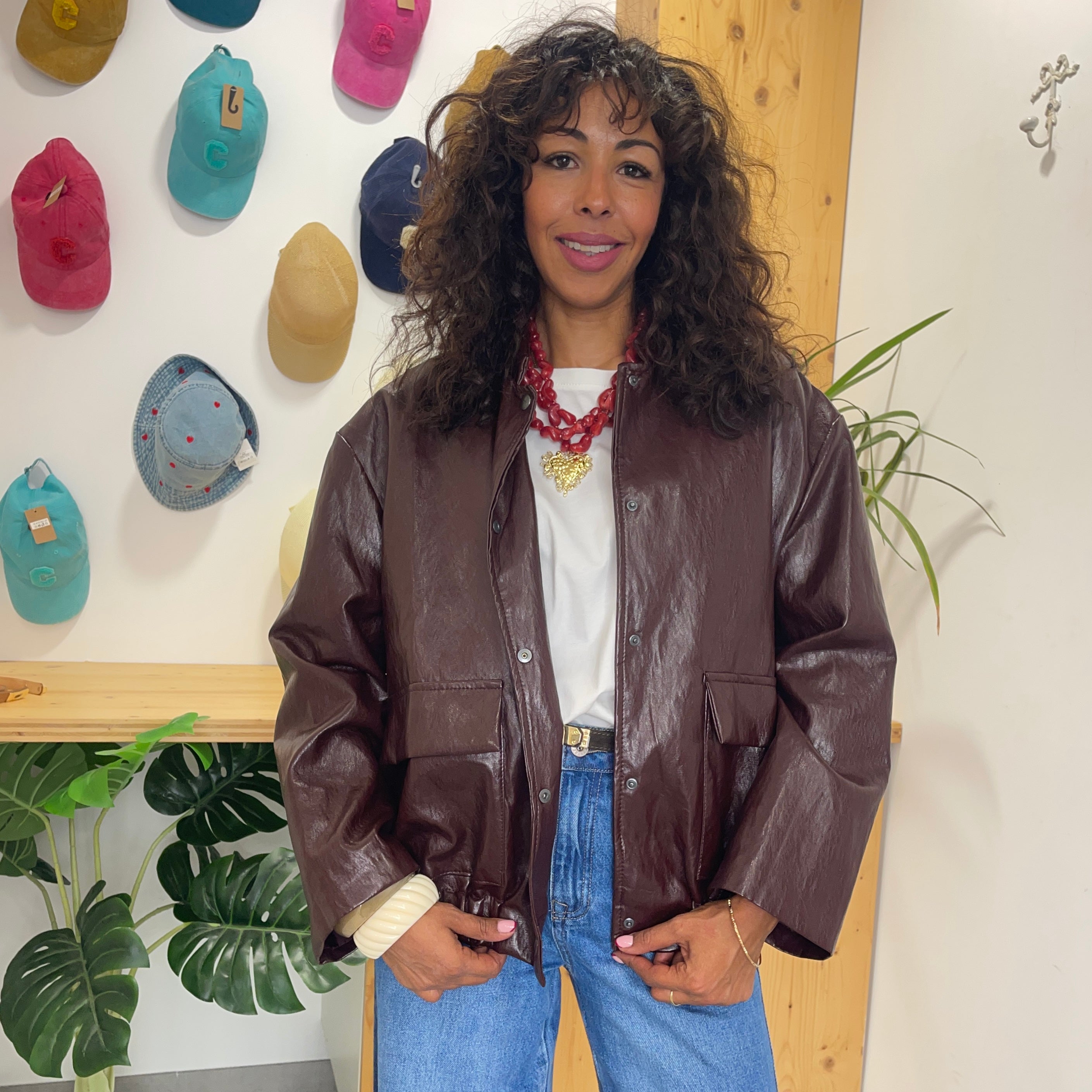 Veste bombers NAO en simili cuir rouge bordeaux coupe over size