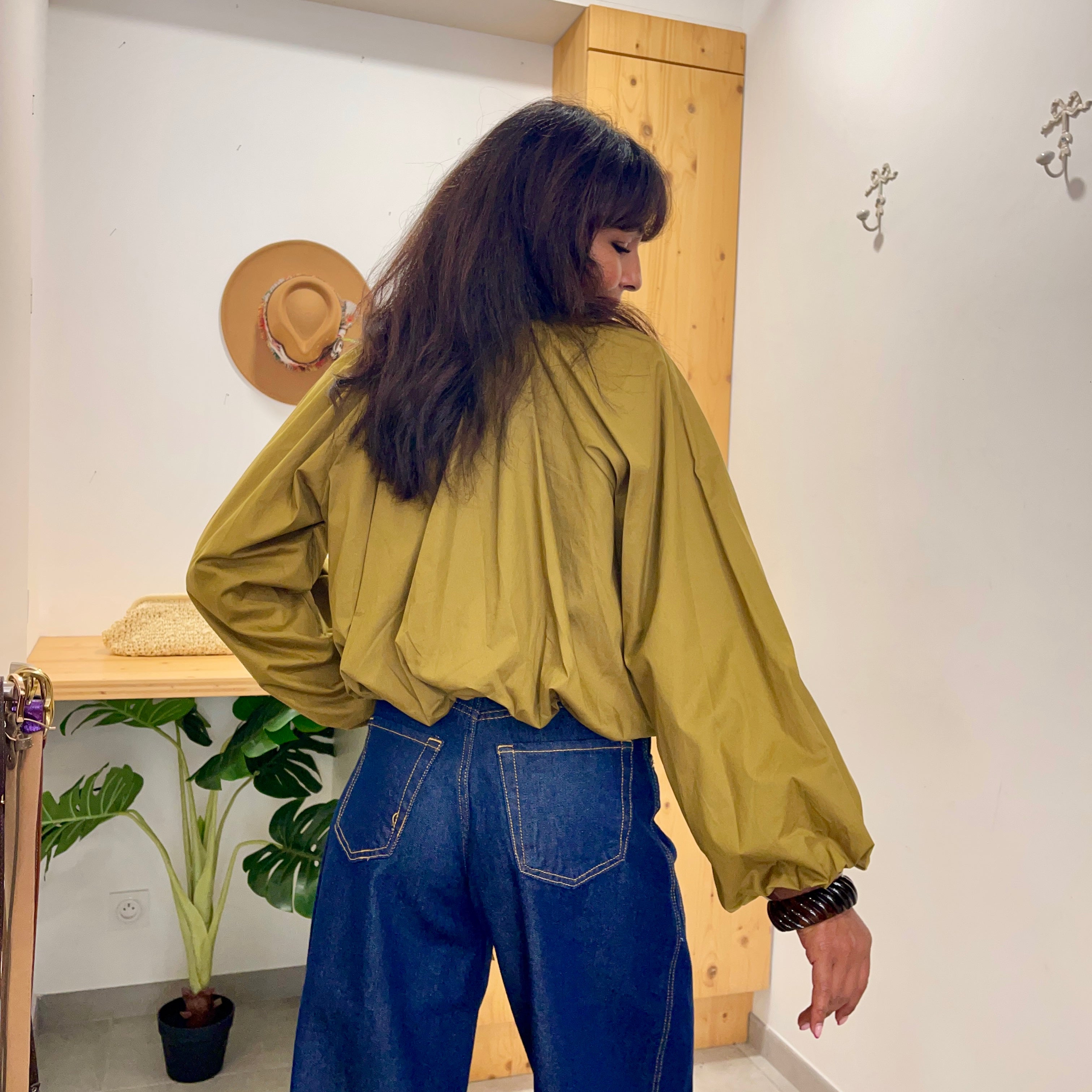 Blouse CLODY vert olive manches bouffantes, 100% coton