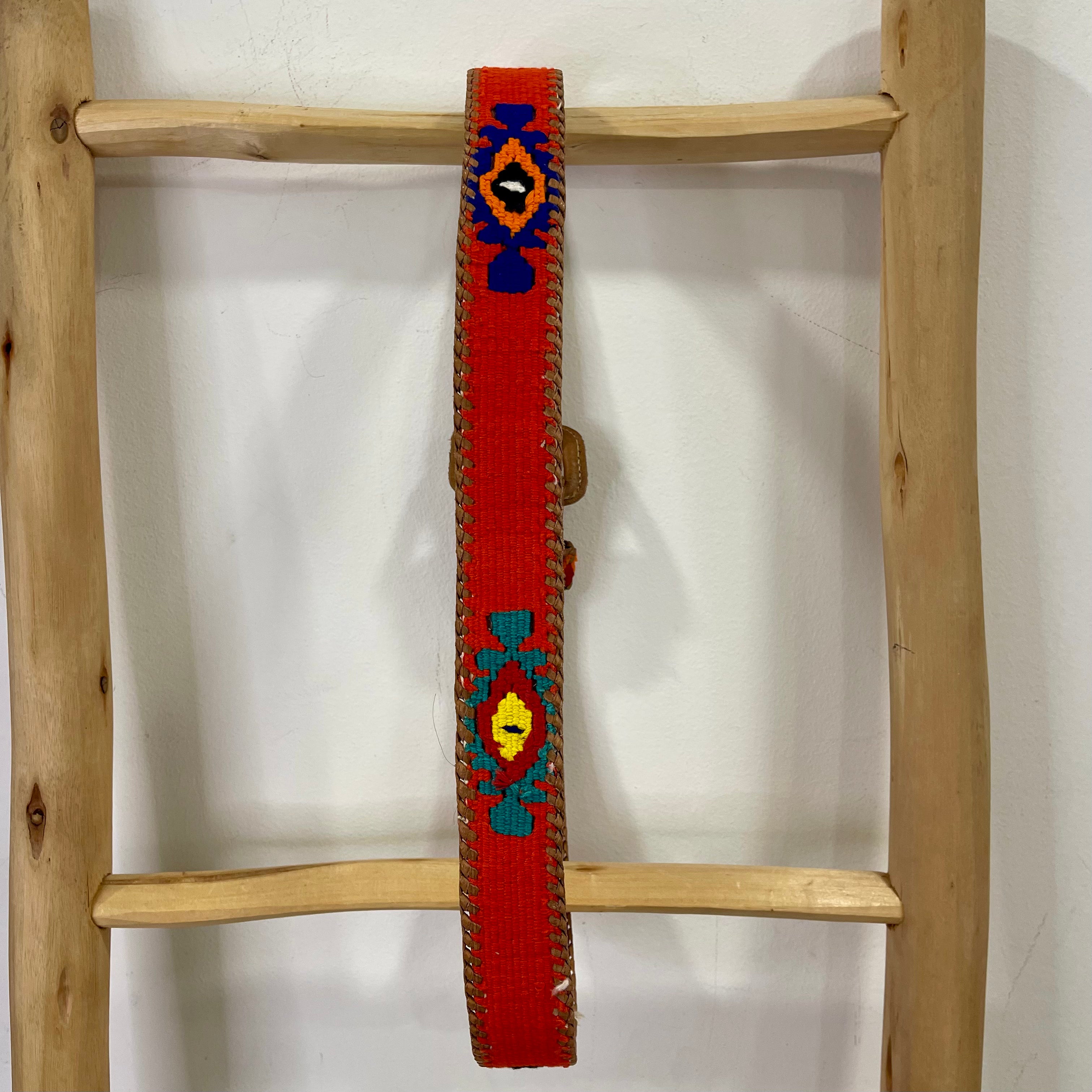 Ceinture en cuir brodé main T.38 orange