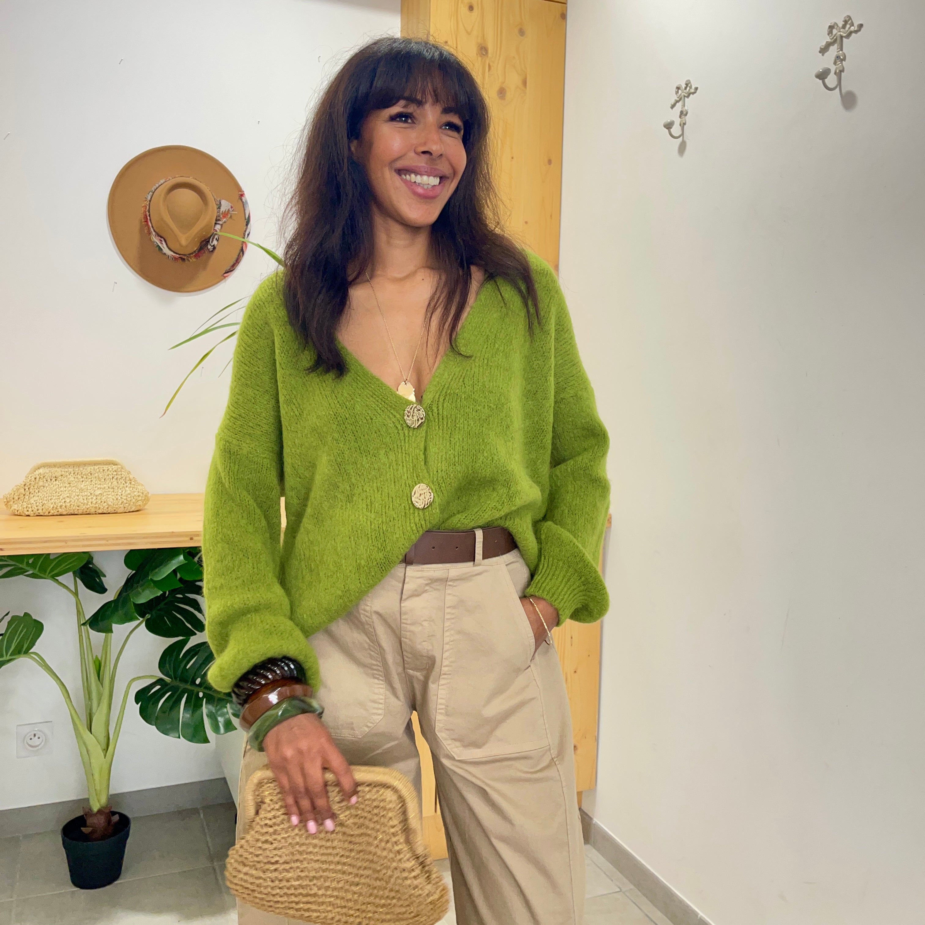 Gilet vert , OLIVE à boutons dorés alpaga et laine
