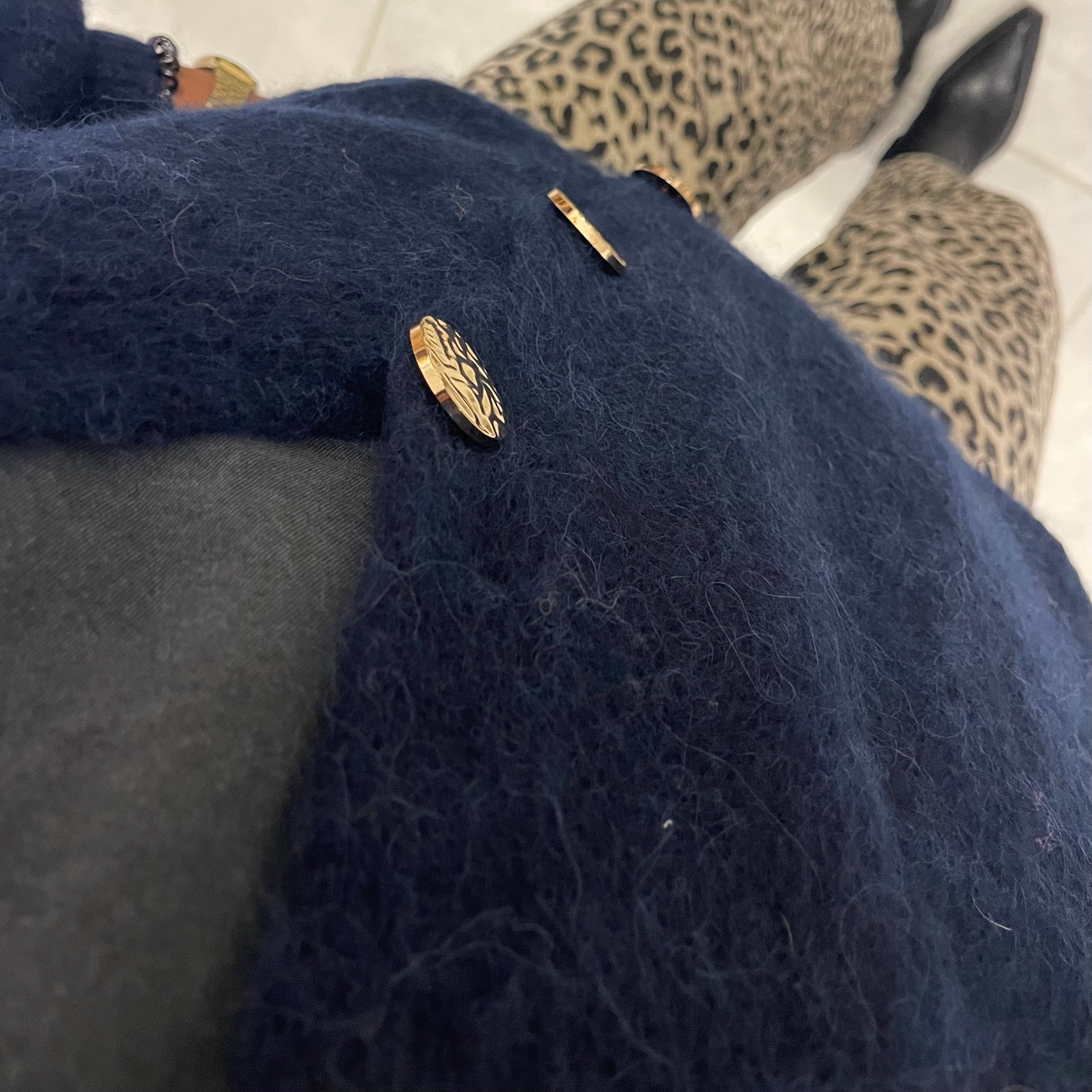 Gilet bleu marine OLIVE à boutons dorés alpaga et laine