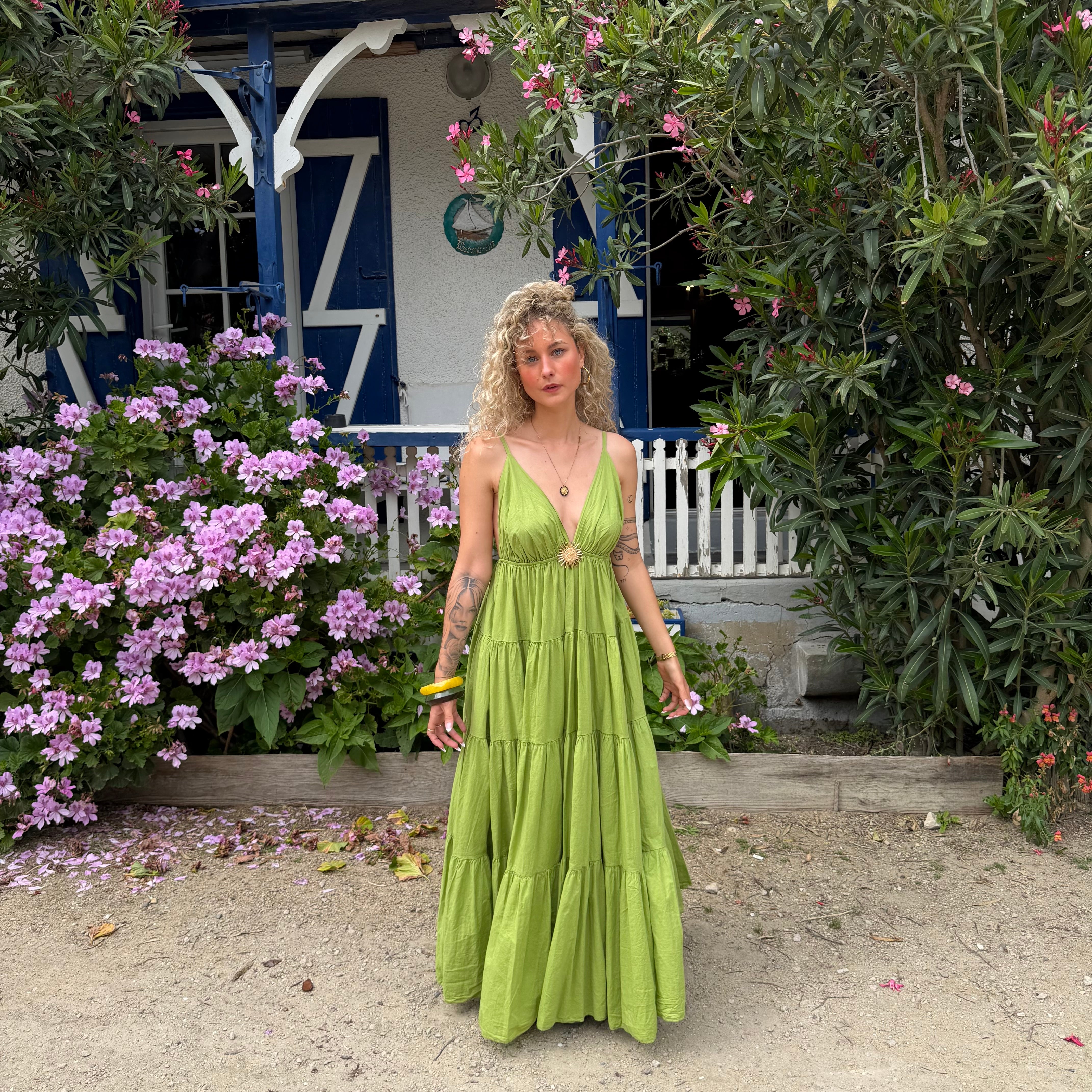 Robe longue SOLEIL bohème vert olive dos nu