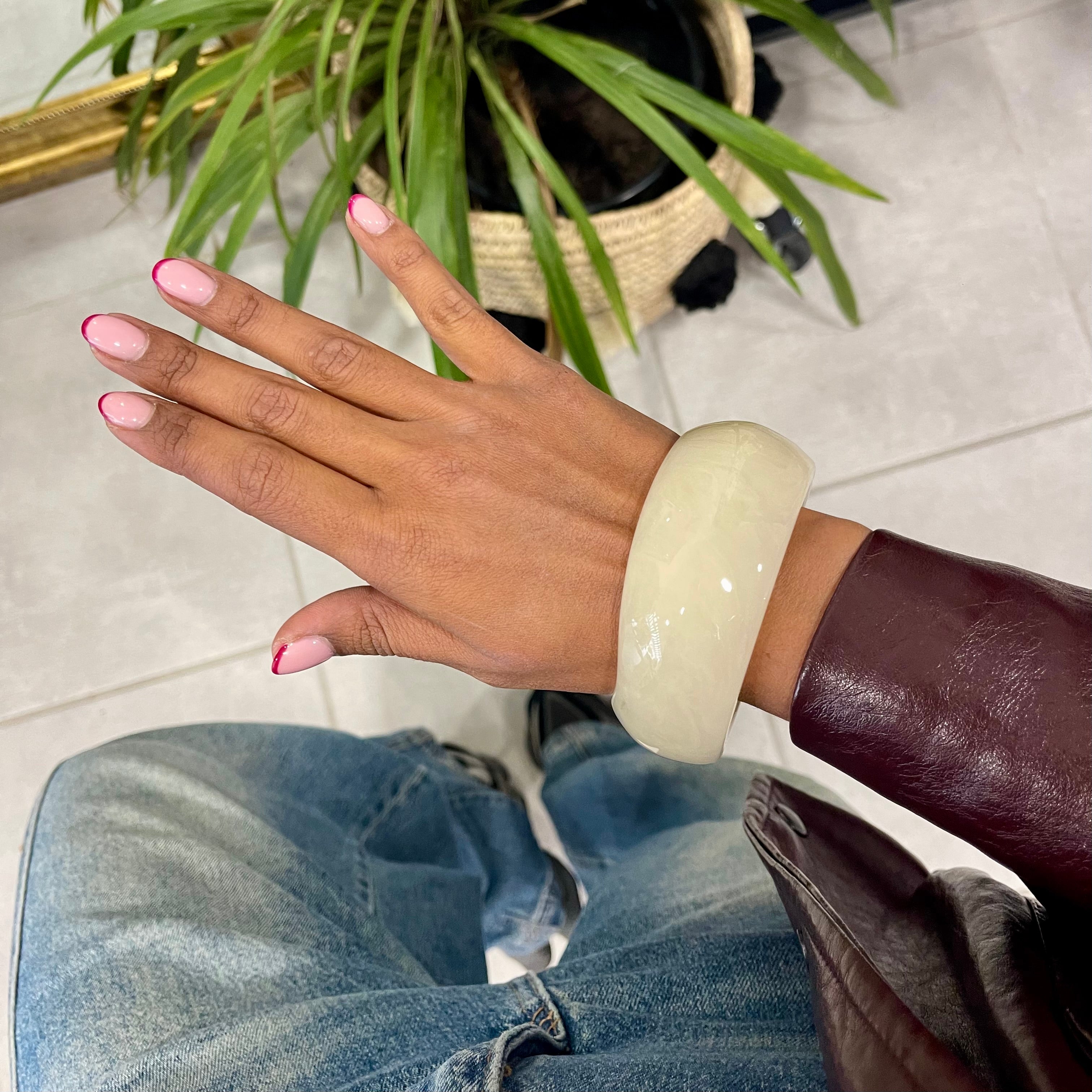 Jonc asymétrique crème