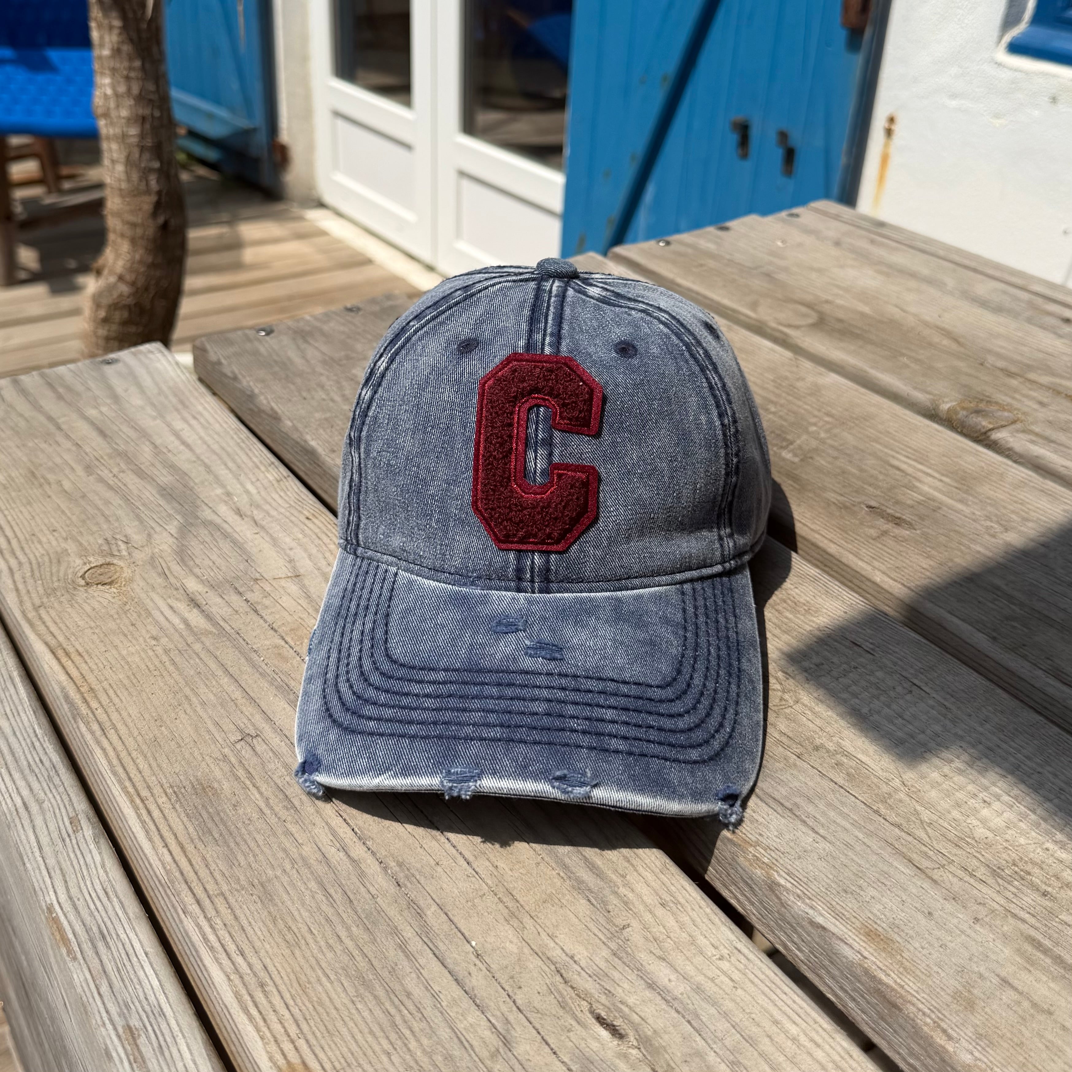 Casquette jean logo C rouge bordeaux