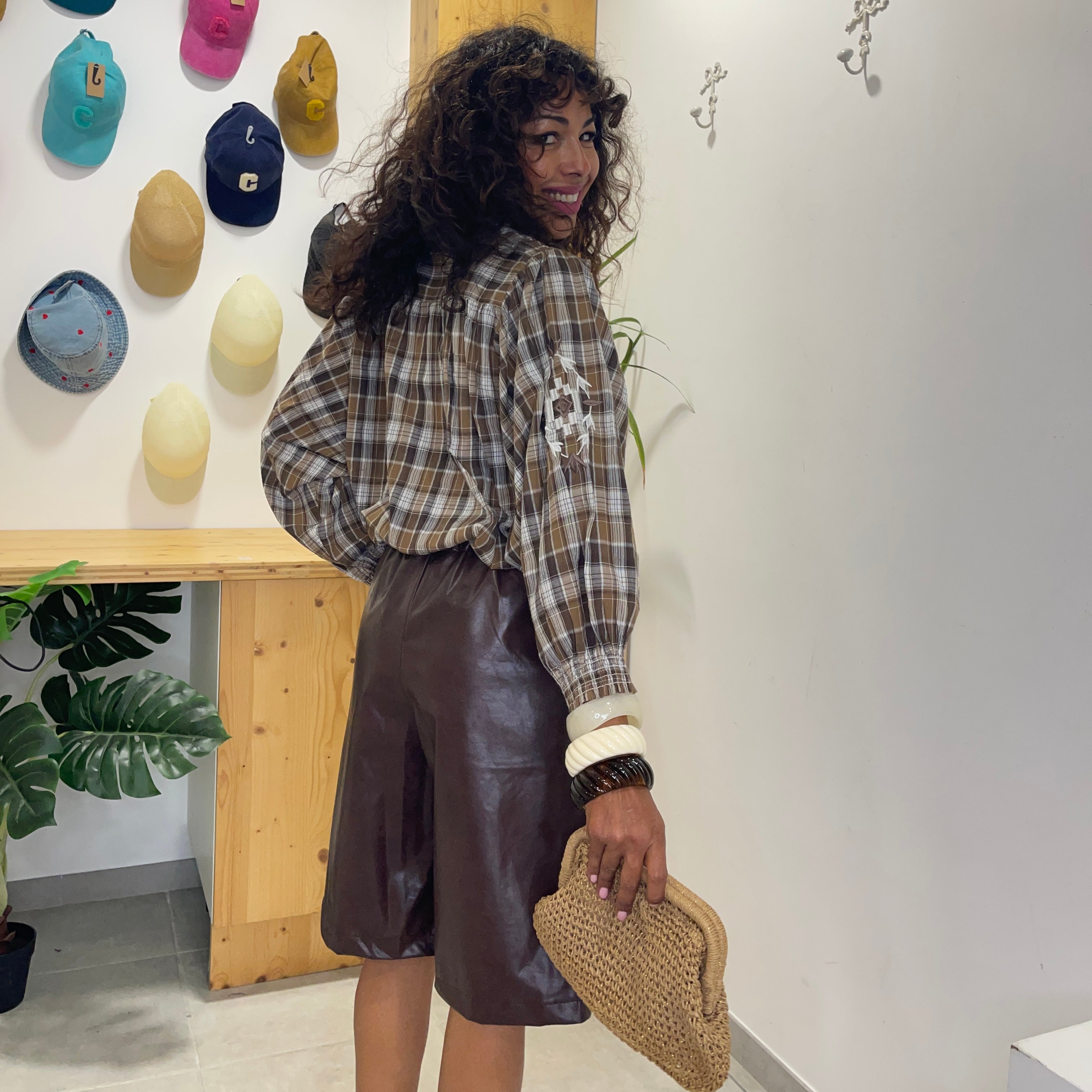 Blouse HELENE à carreaux marron brodé manches longues