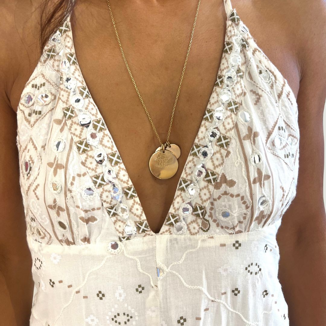 Robe dos nu ROSALIA taupe à la coupe longue dotée de liens ajustables