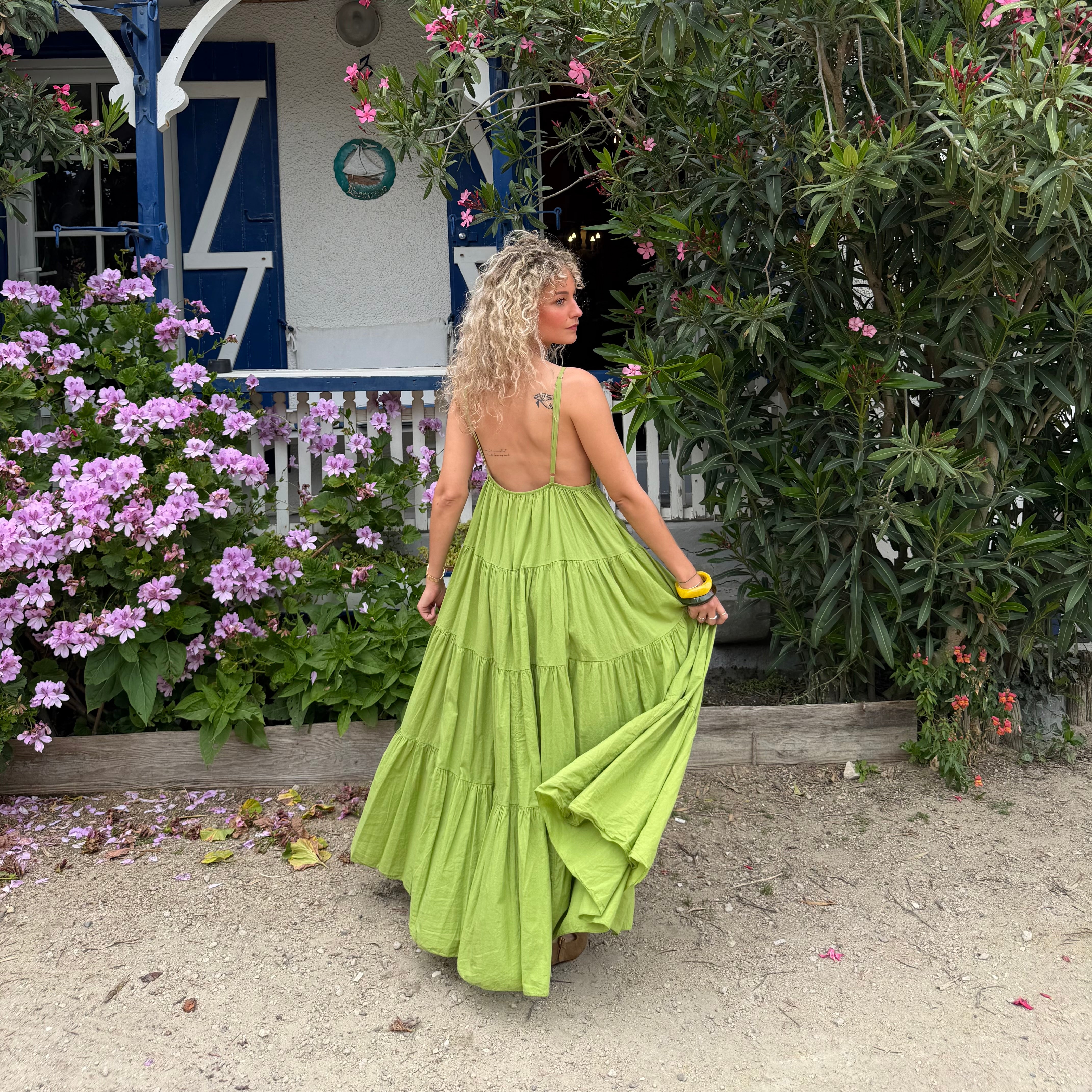 Robe longue SOLEIL bohème vert olive dos nu