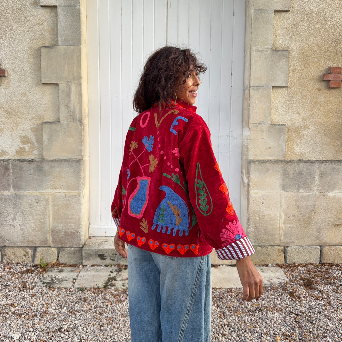 VESTE SUZANE BRODÉE EN VELOURS rouge