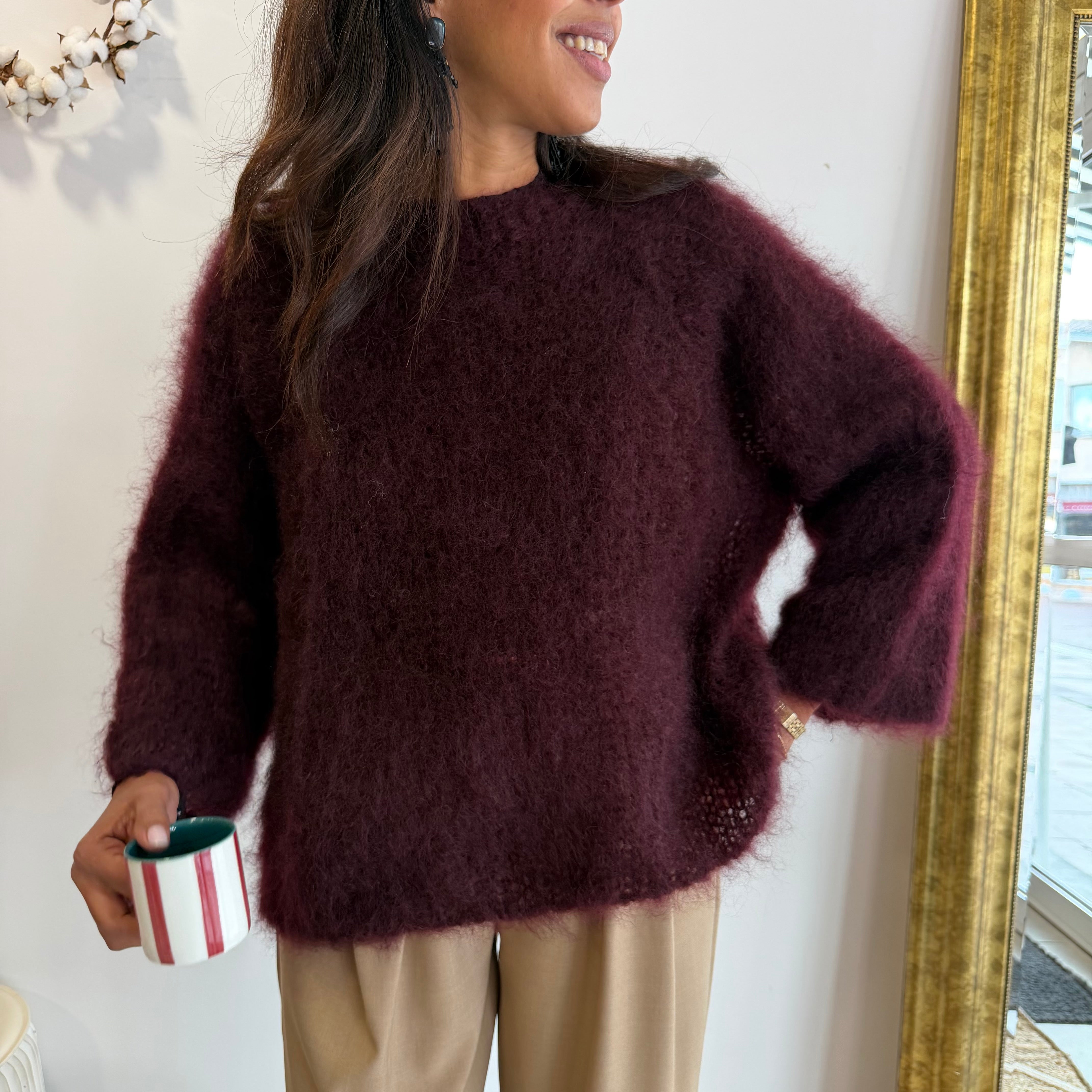 Pull en kid mohair GLADYS prune à la coupe oversize