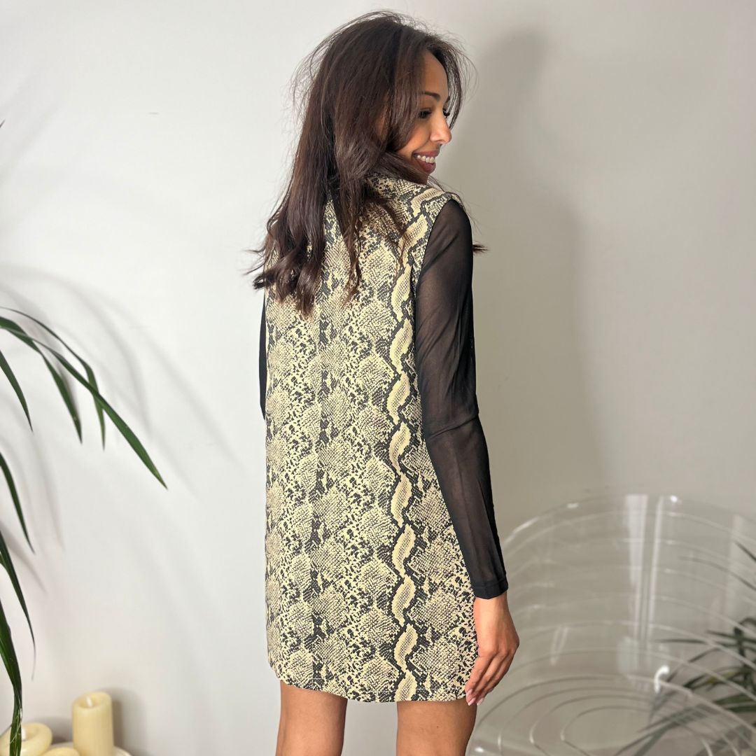 Robe courte à motif python MARGOT à la coupe droite