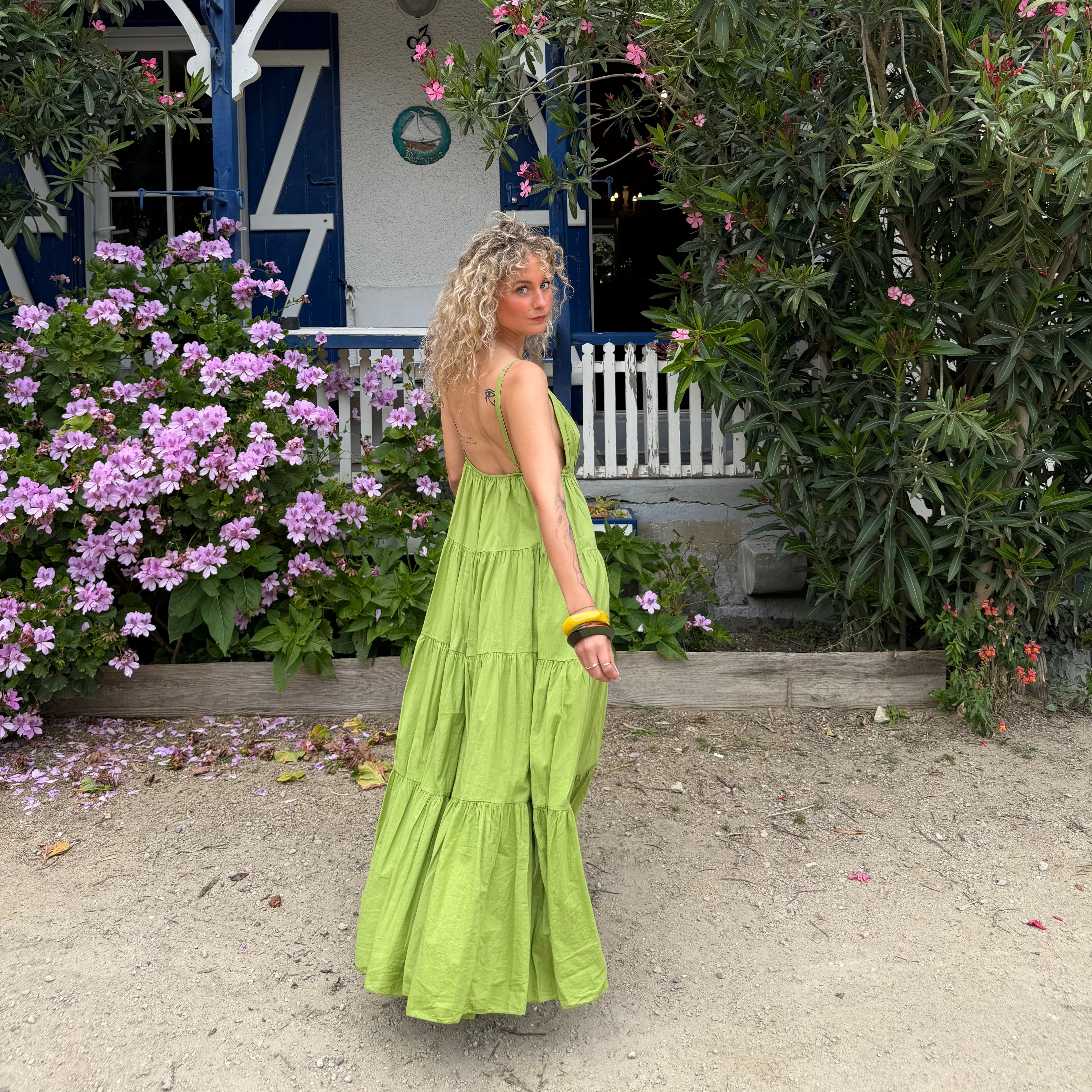 Robe longue SOLEIL bohème vert olive dos nu
