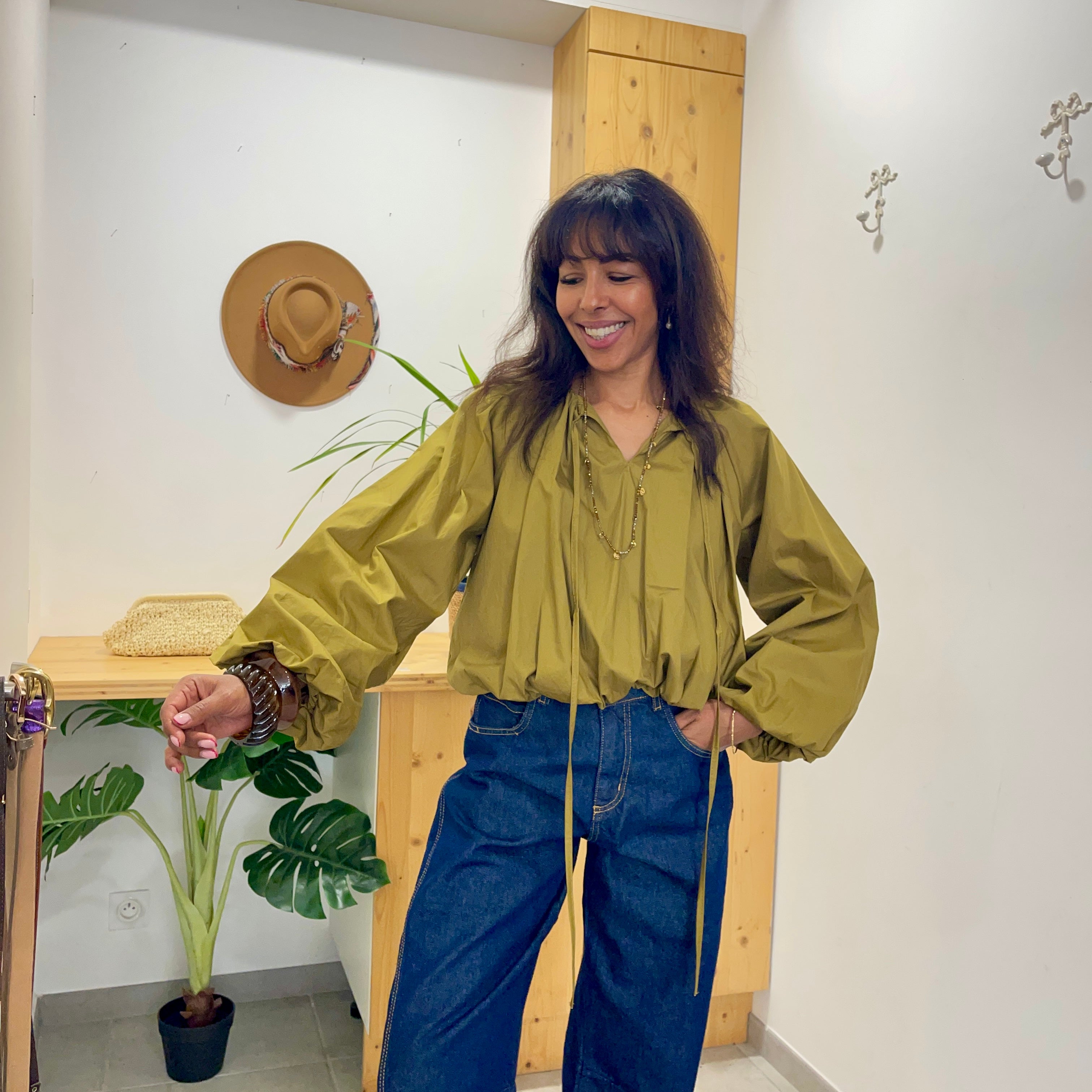 Blouse CLODY vert olive manches bouffantes, 100% coton