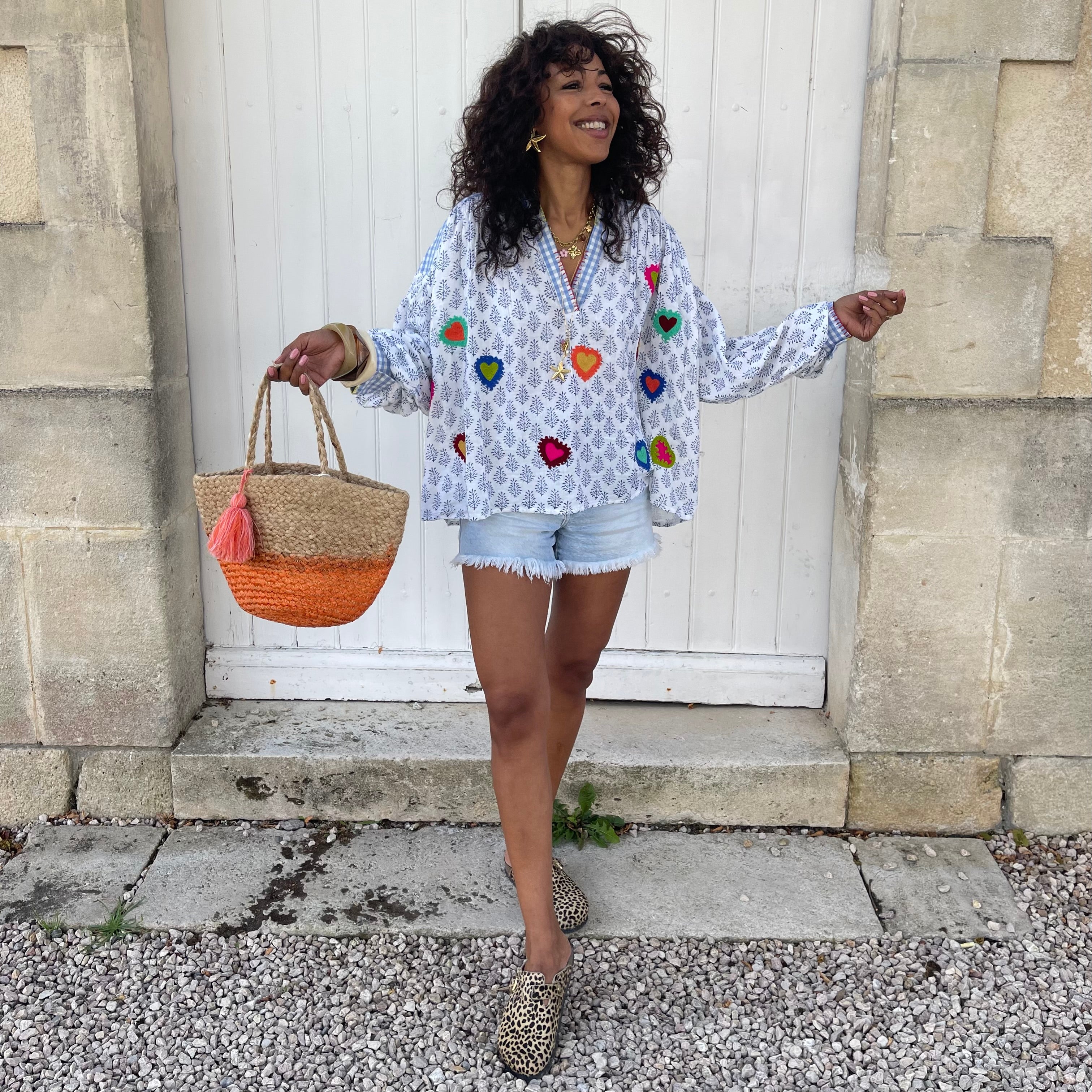 Blouse oversize ROSA coeur brodé à la main en gaz de coton