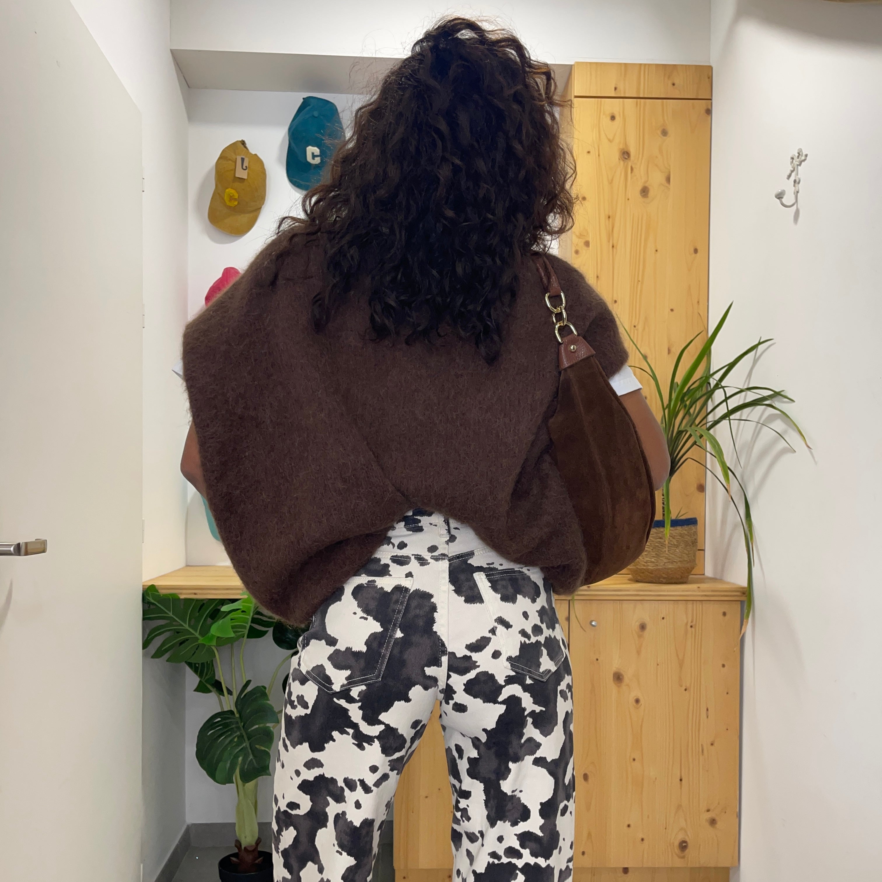 Pull marron oversize CHLOE manches courte col en V en baby alpaga et laine