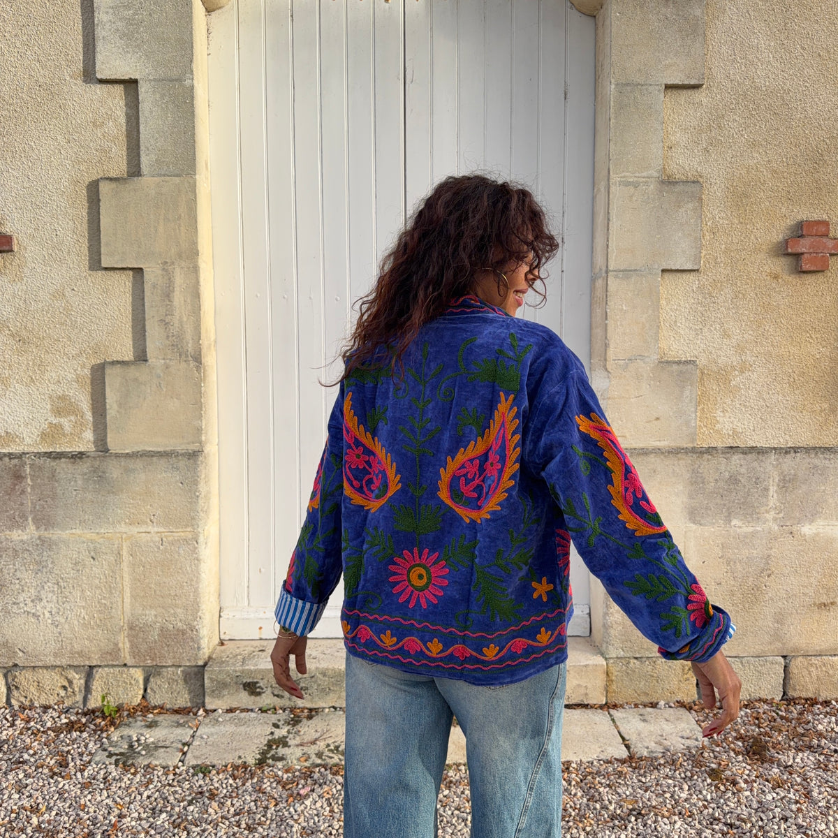 VESTE SUZANE BRODÉE EN VELOURS bleu