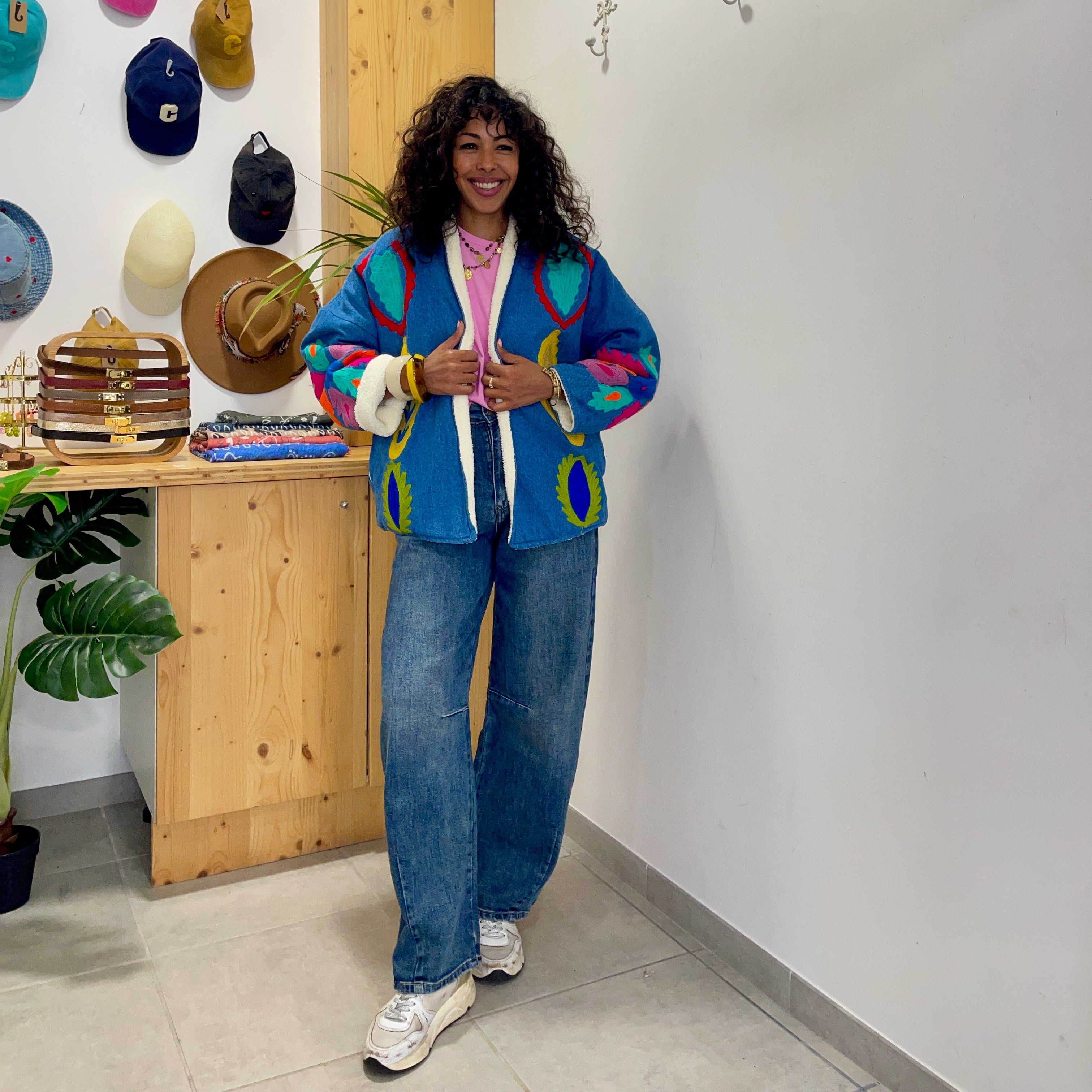 Veste KIMONO en denim clair avec broderies