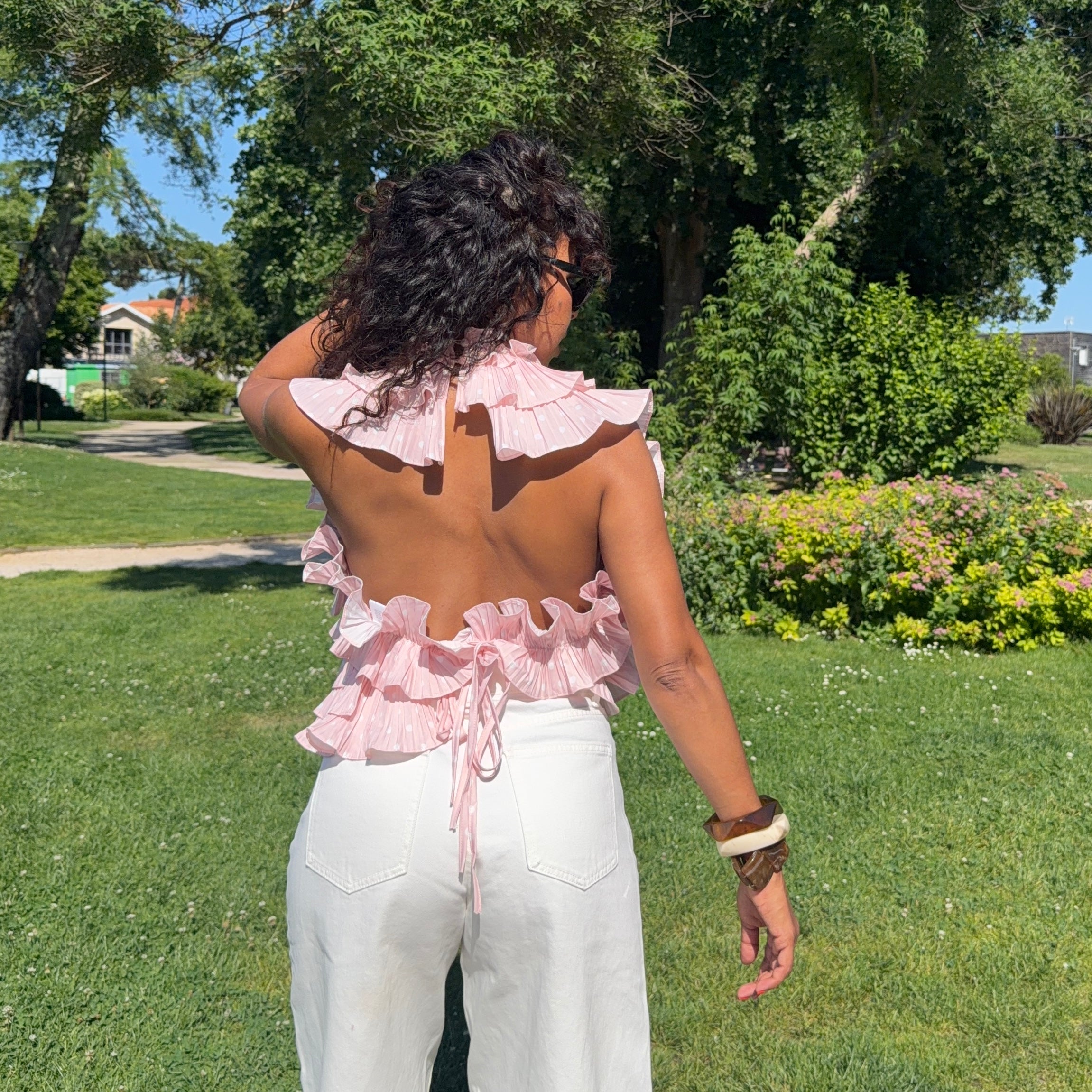 TOP DOS NU FLORE VOLANTS POIS rose