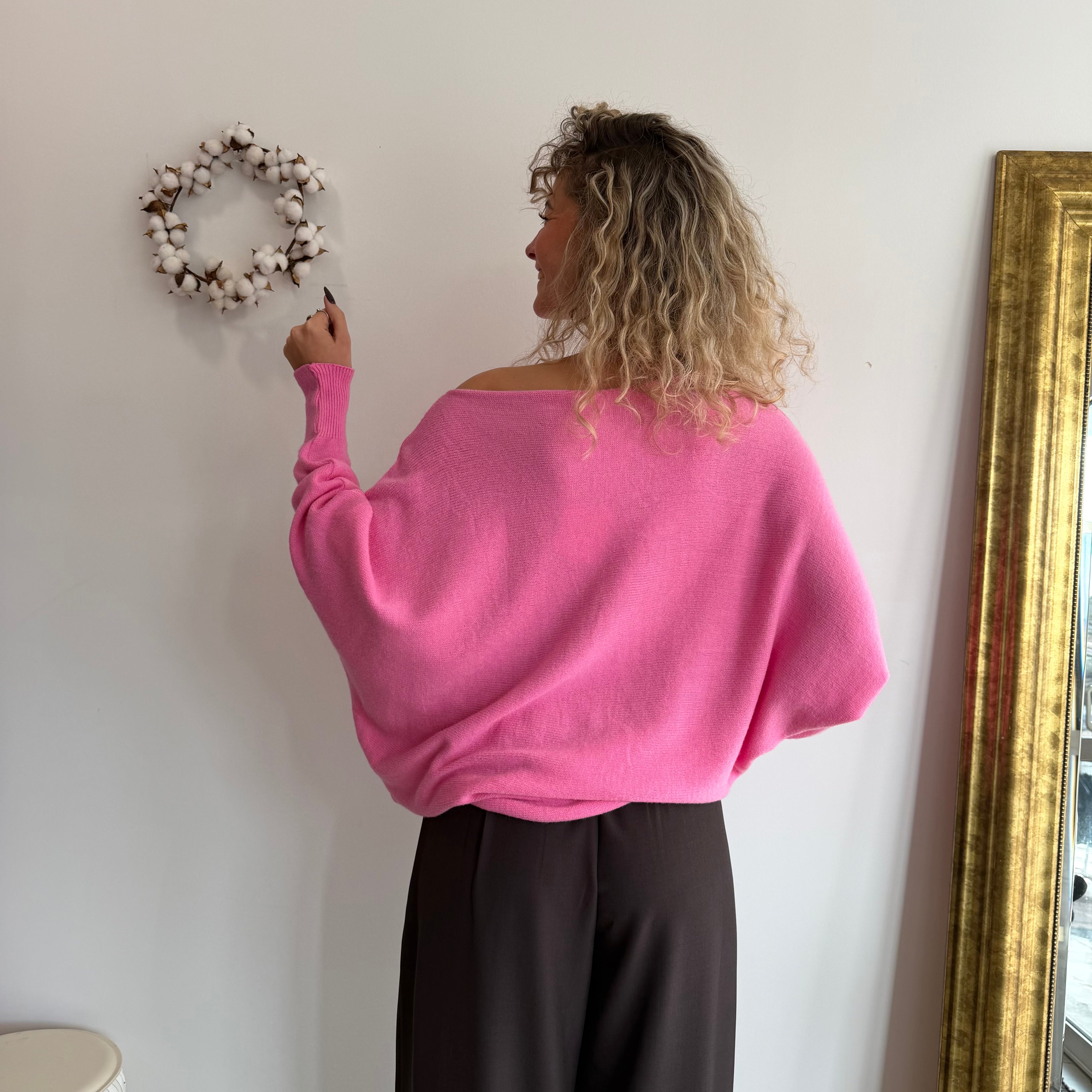 Pull ROMY asymétrique rose