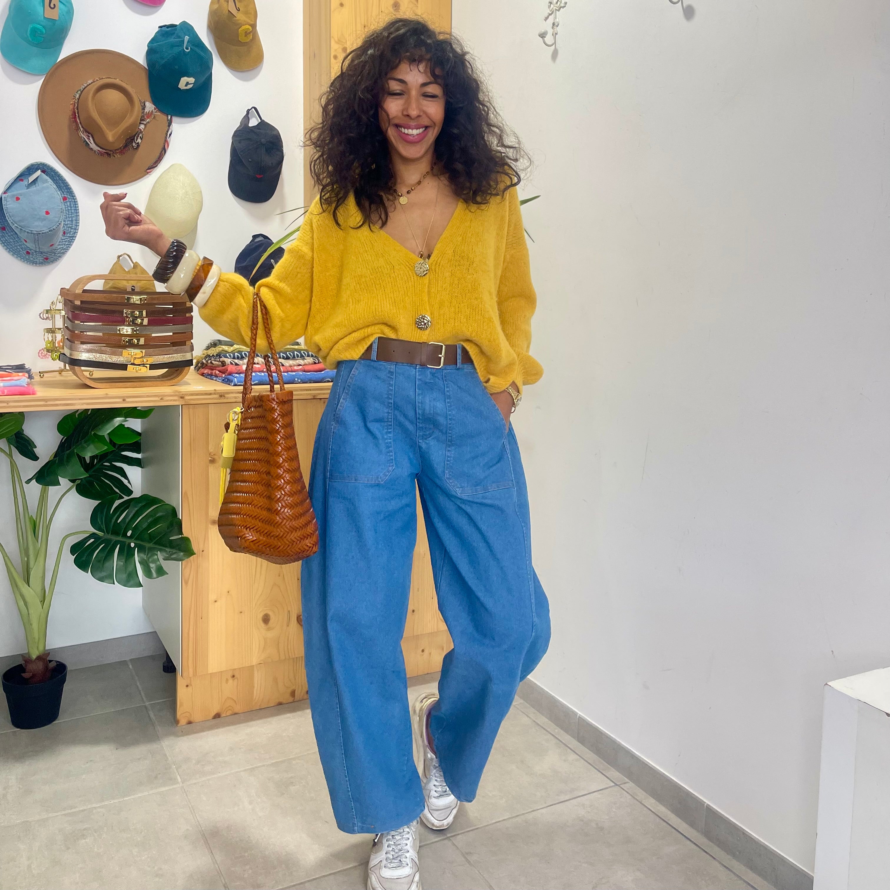 Gilet jaune, OLIVE à boutons dorés alpaga et laine
