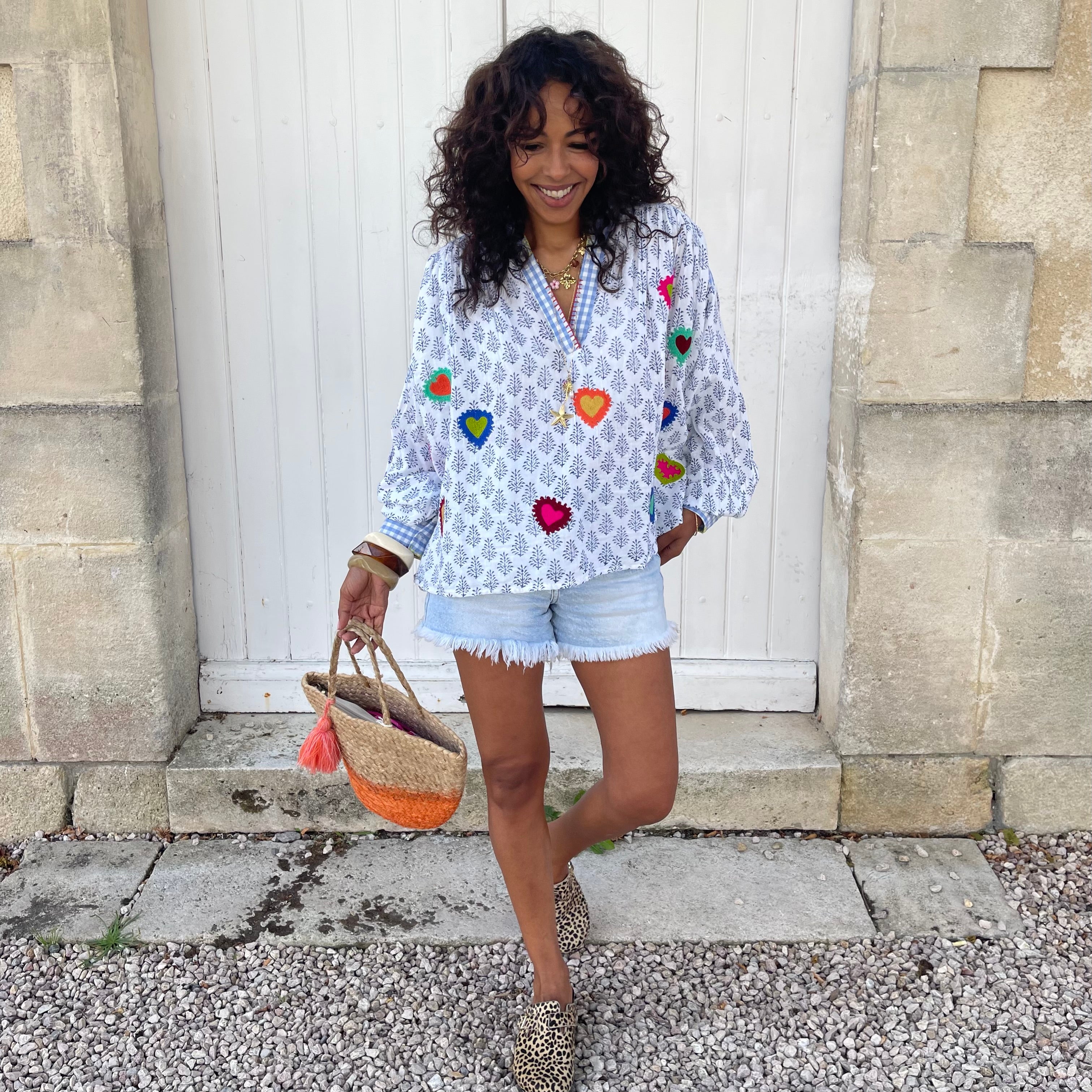 Blouse oversize ROSA coeur brodé à la main en gaz de coton