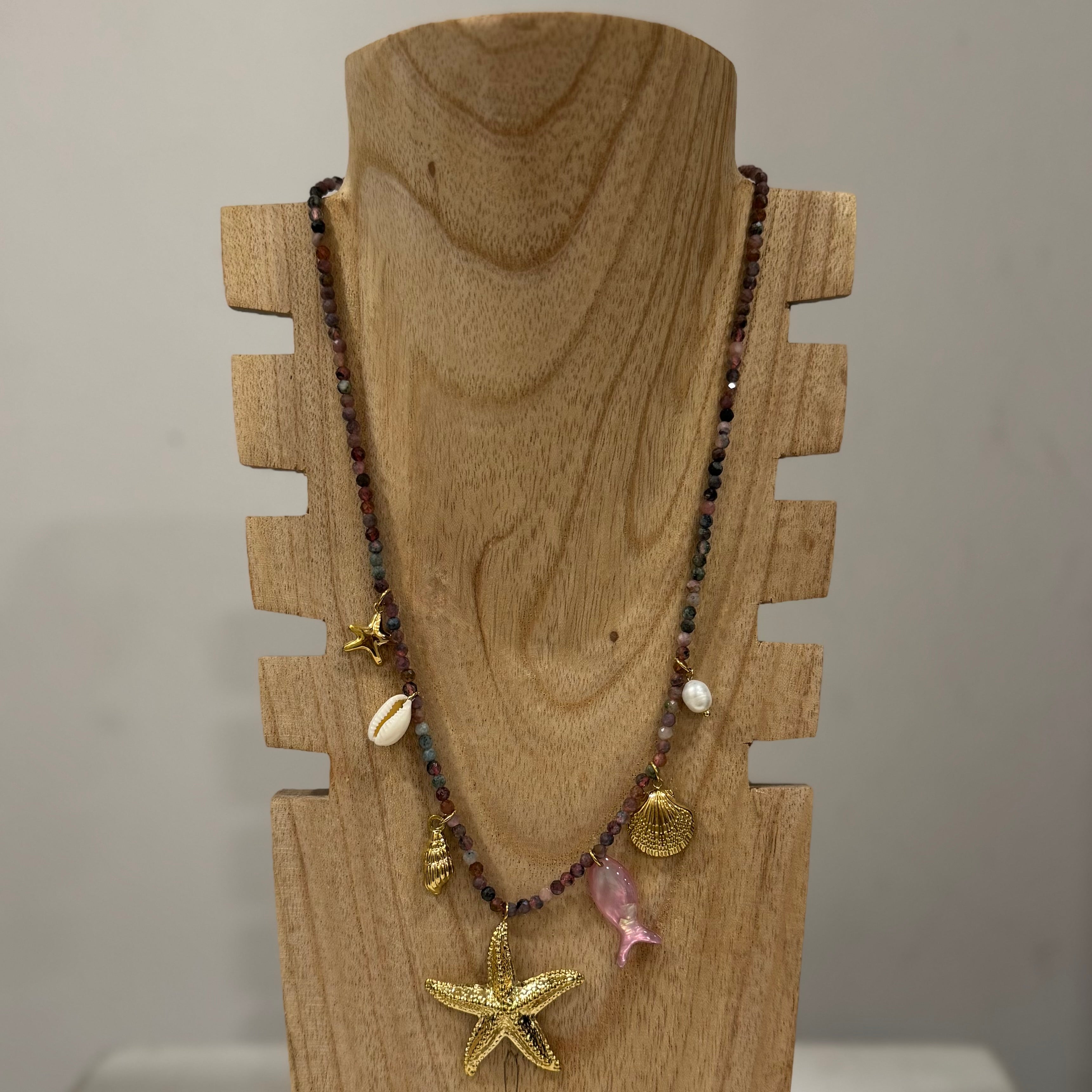 Collier fines perles multicolores charms ocean