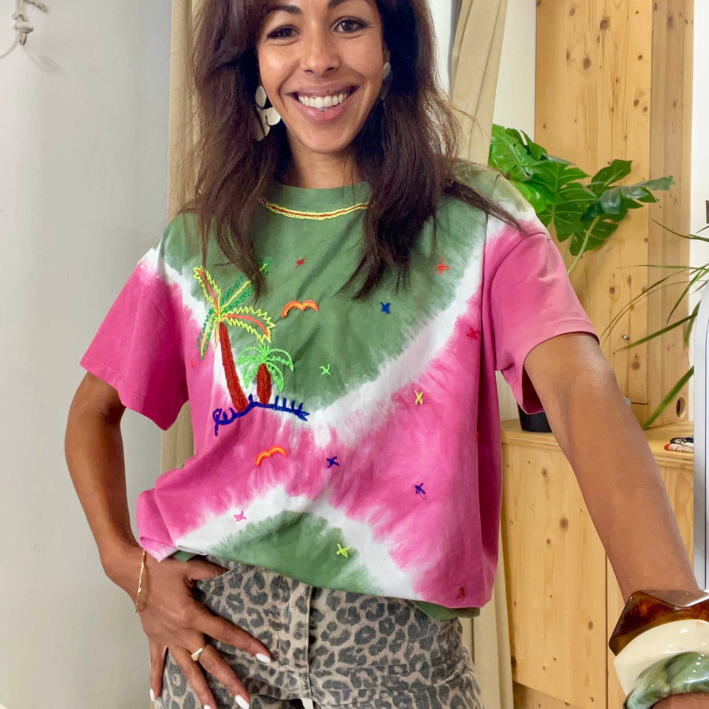 T-shirt manches courtes NAYA rose Tie & Dye & Broderie Main