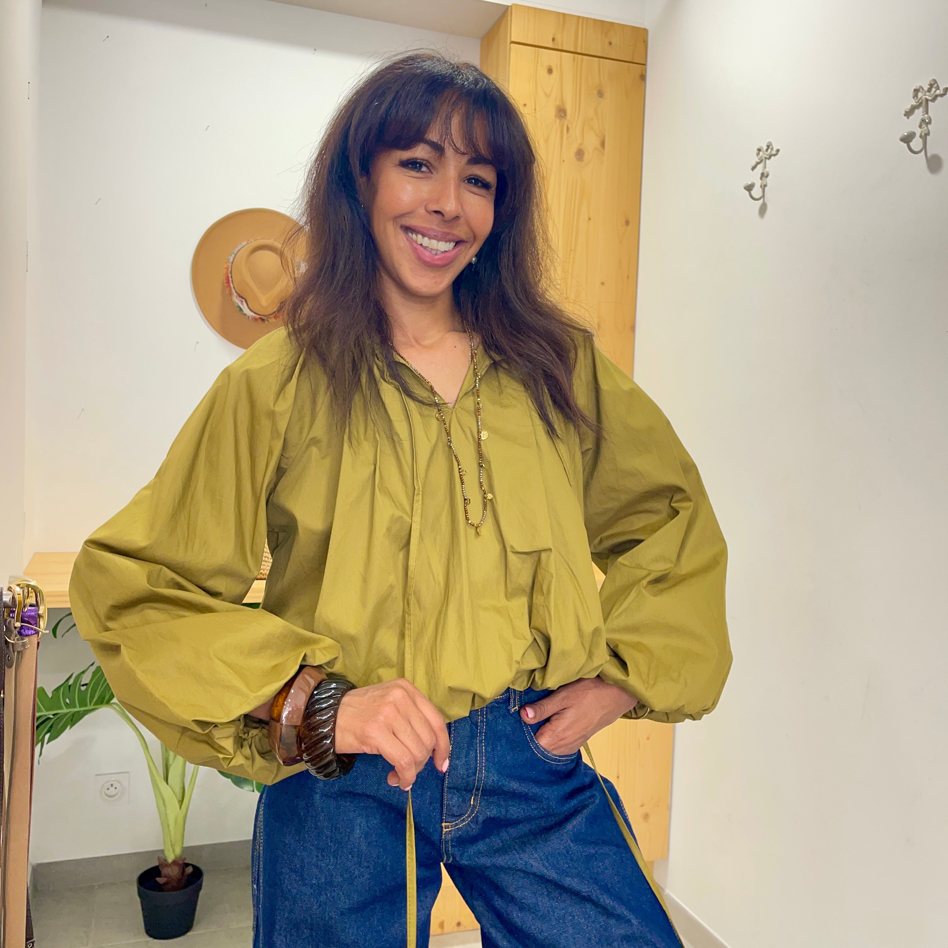 Blouse CLODY vert olive manches bouffantes, 100% coton
