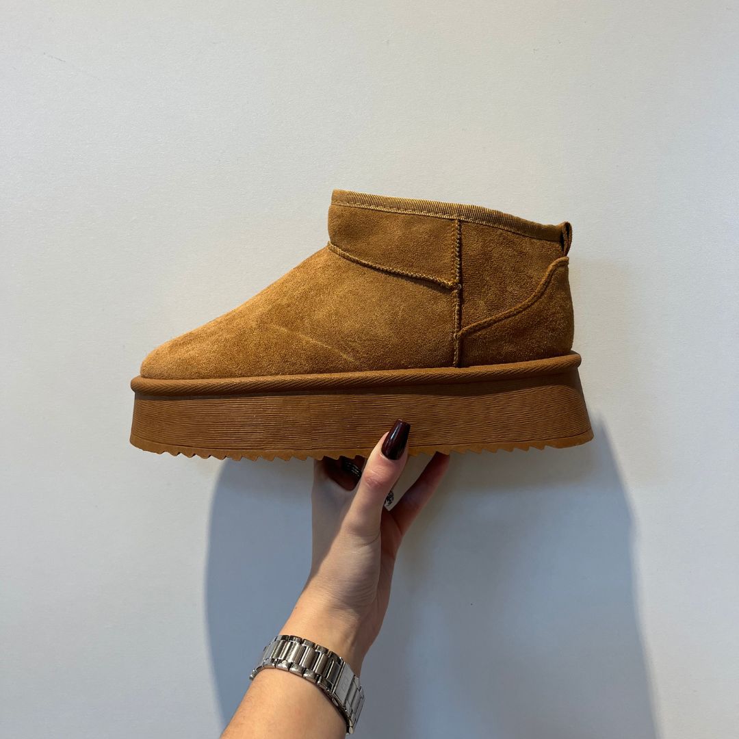 Mini bottines effet daim camel TIFENN à plateforme et fourrées à l'intérieur