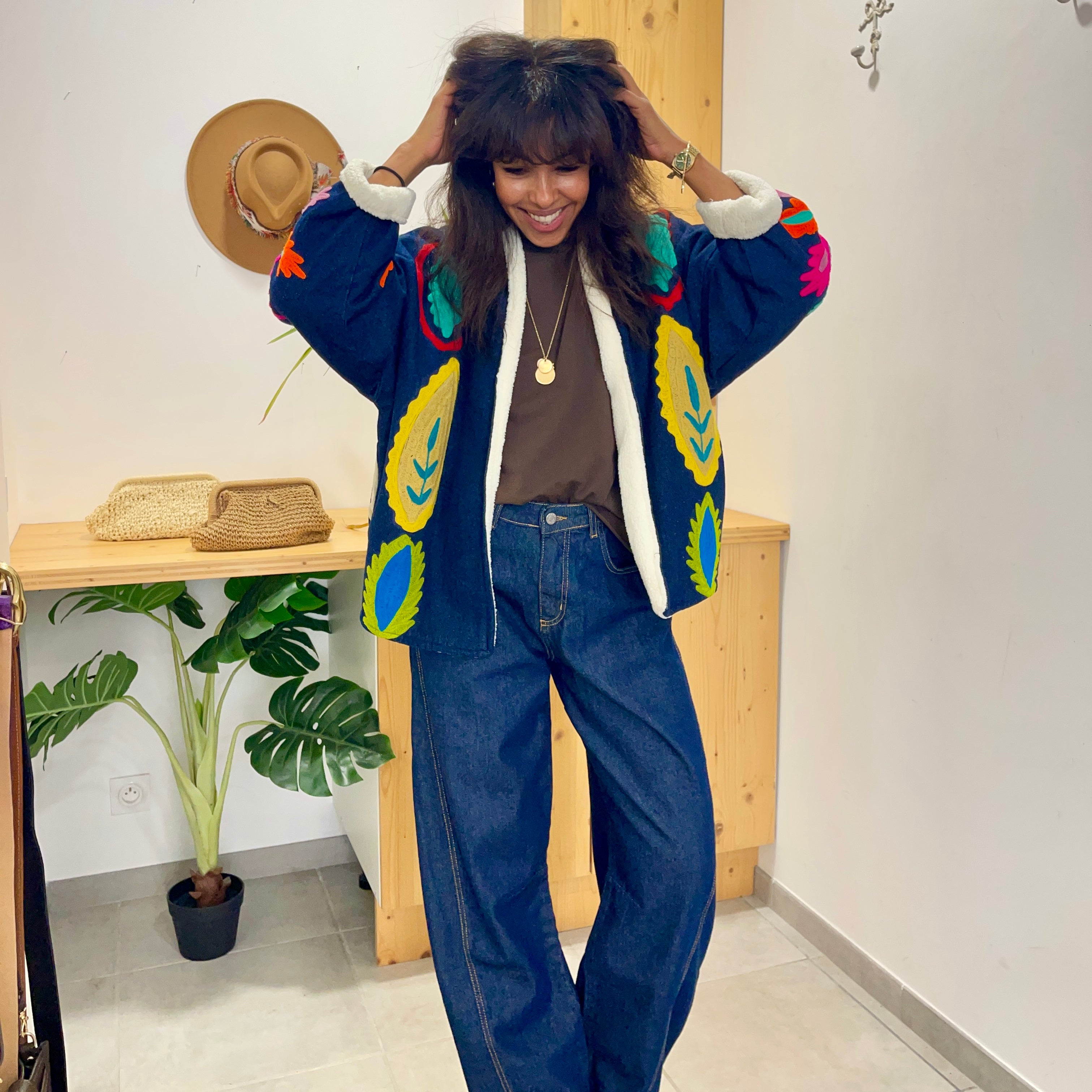 Veste KIMONO en denim foncé  avec broderies