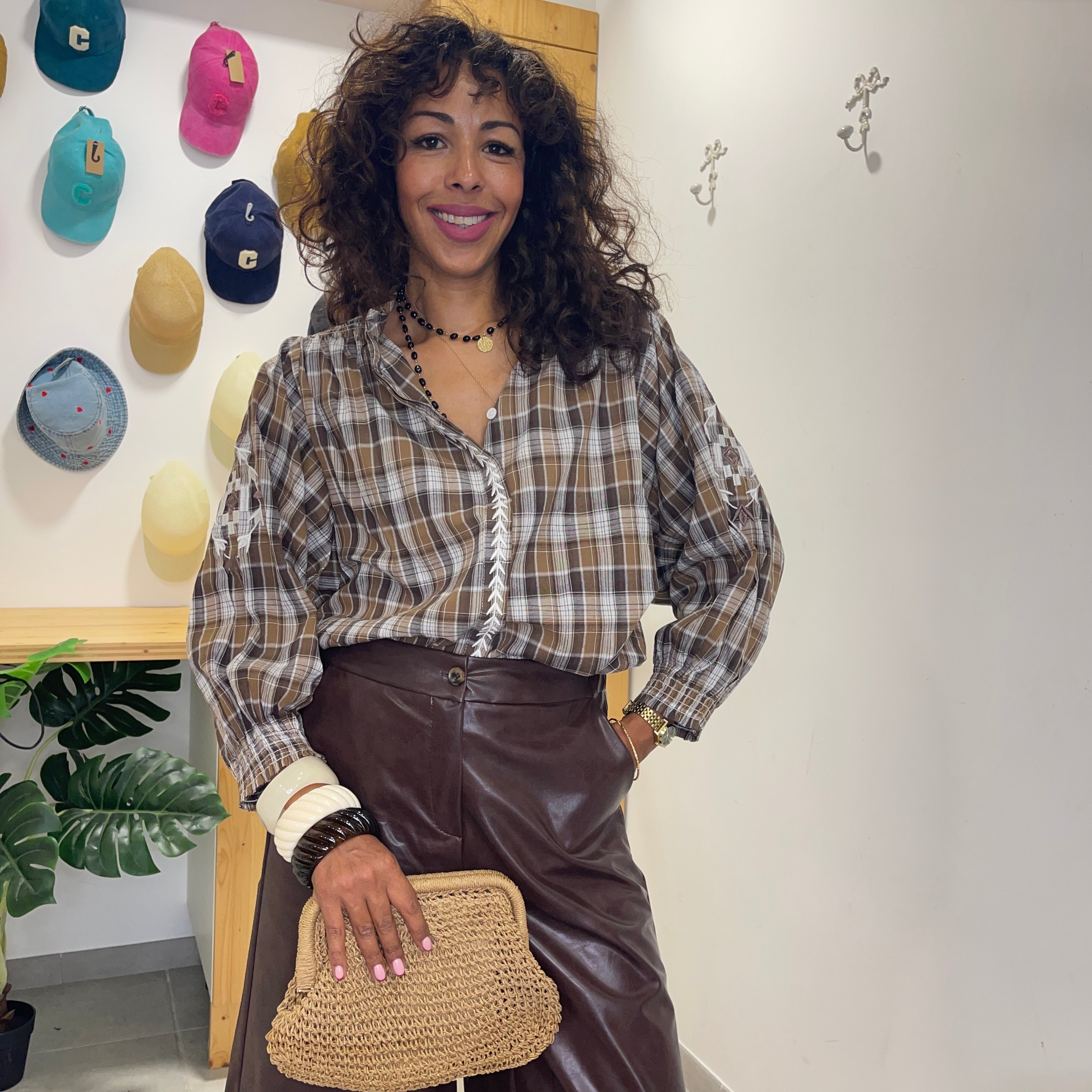 Blouse HELENE à carreaux marron brodé manches longues
